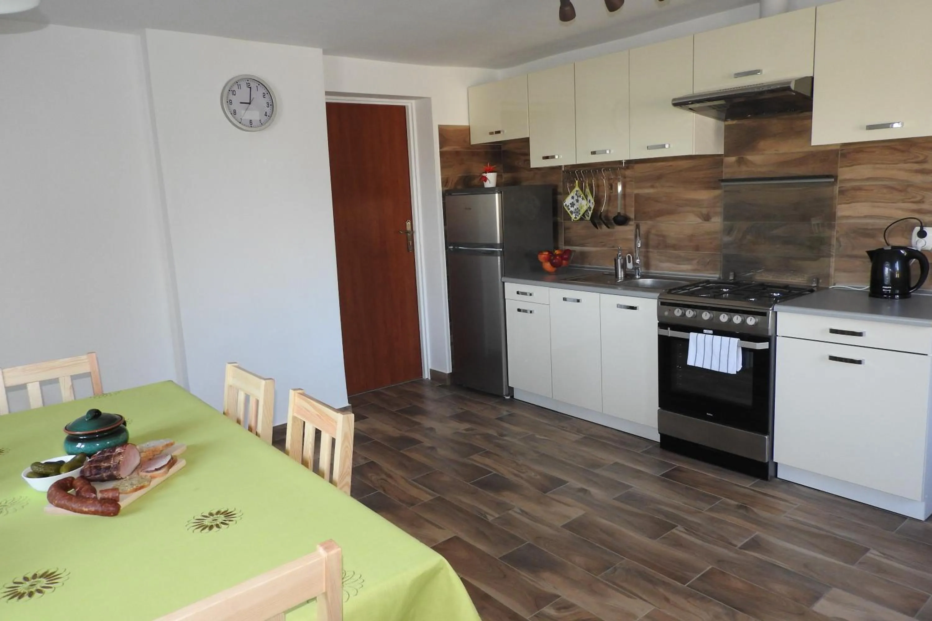 Communal kitchen in Pokoje Gościnne Pod Brzózką
