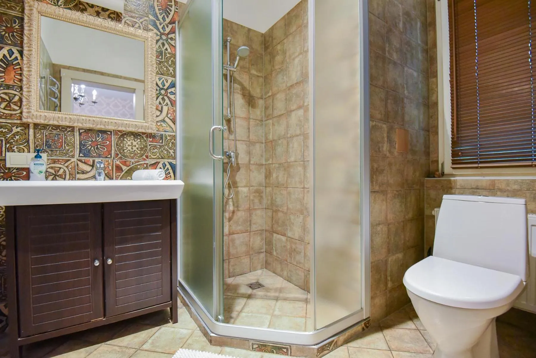 Shower in KUBU namai