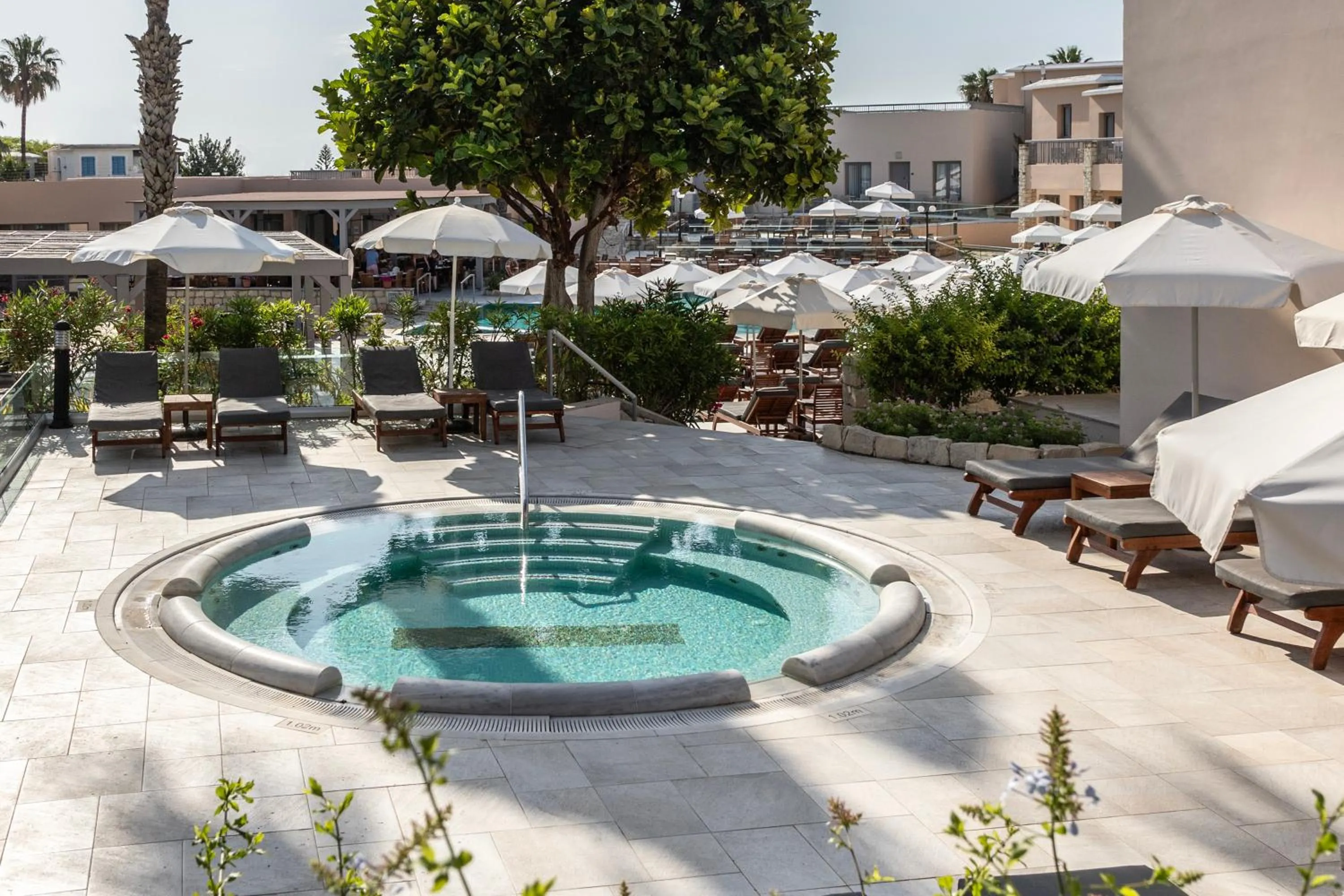 Louis St. Elias Resort & Waterpark