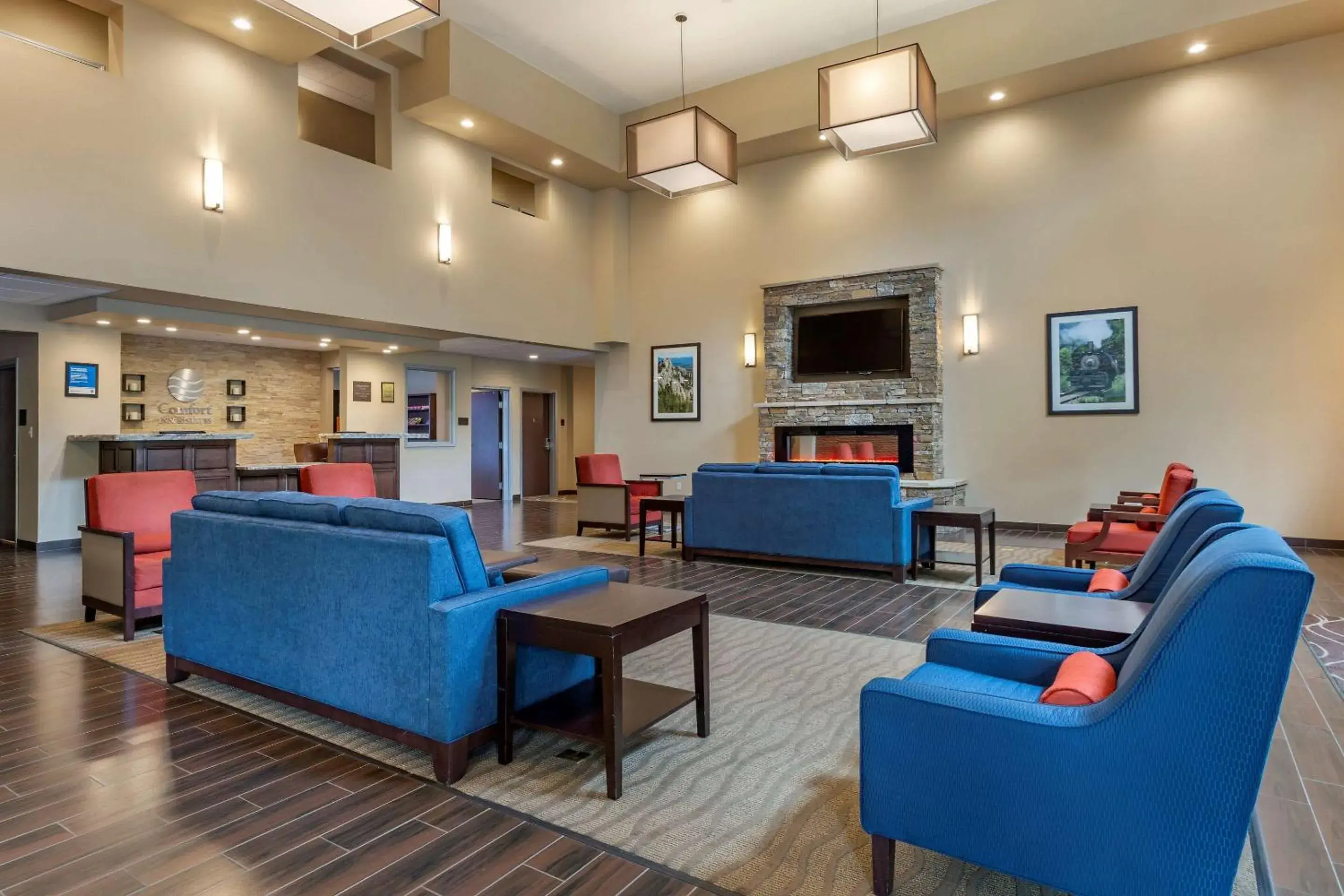 Lobby or reception, Seating Area in Comfort Inn & Suites Near Mt. Rushmore