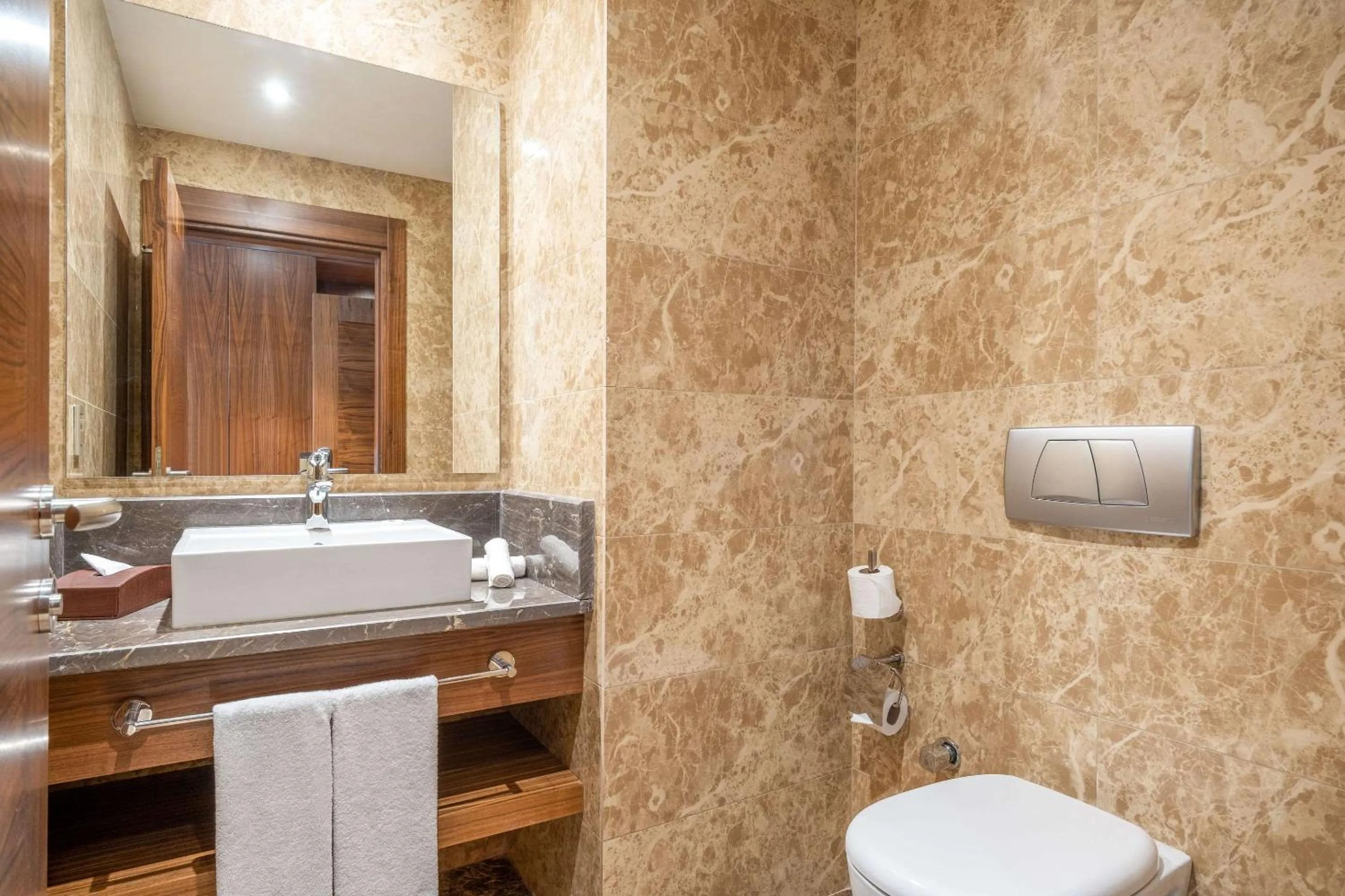 Bedroom in Clarion Hotel Istanbul Mahmutbey