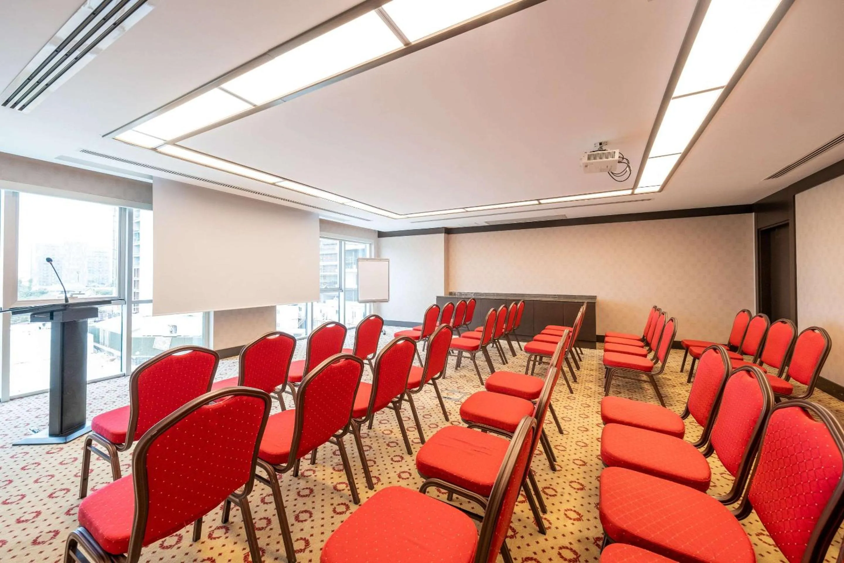 Meeting/conference room in Clarion Hotel Istanbul Mahmutbey