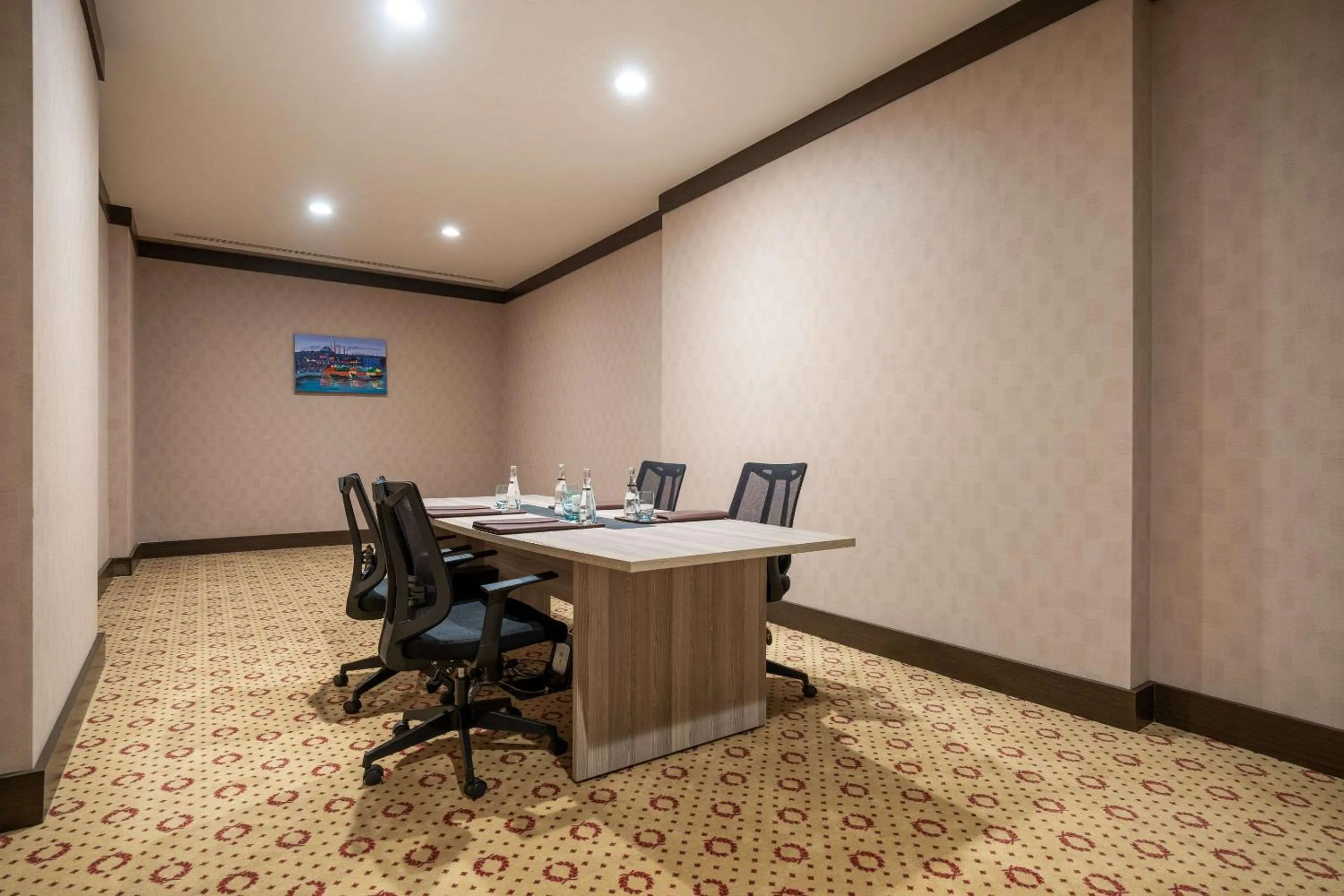 Meeting/conference room in Clarion Hotel Istanbul Mahmutbey