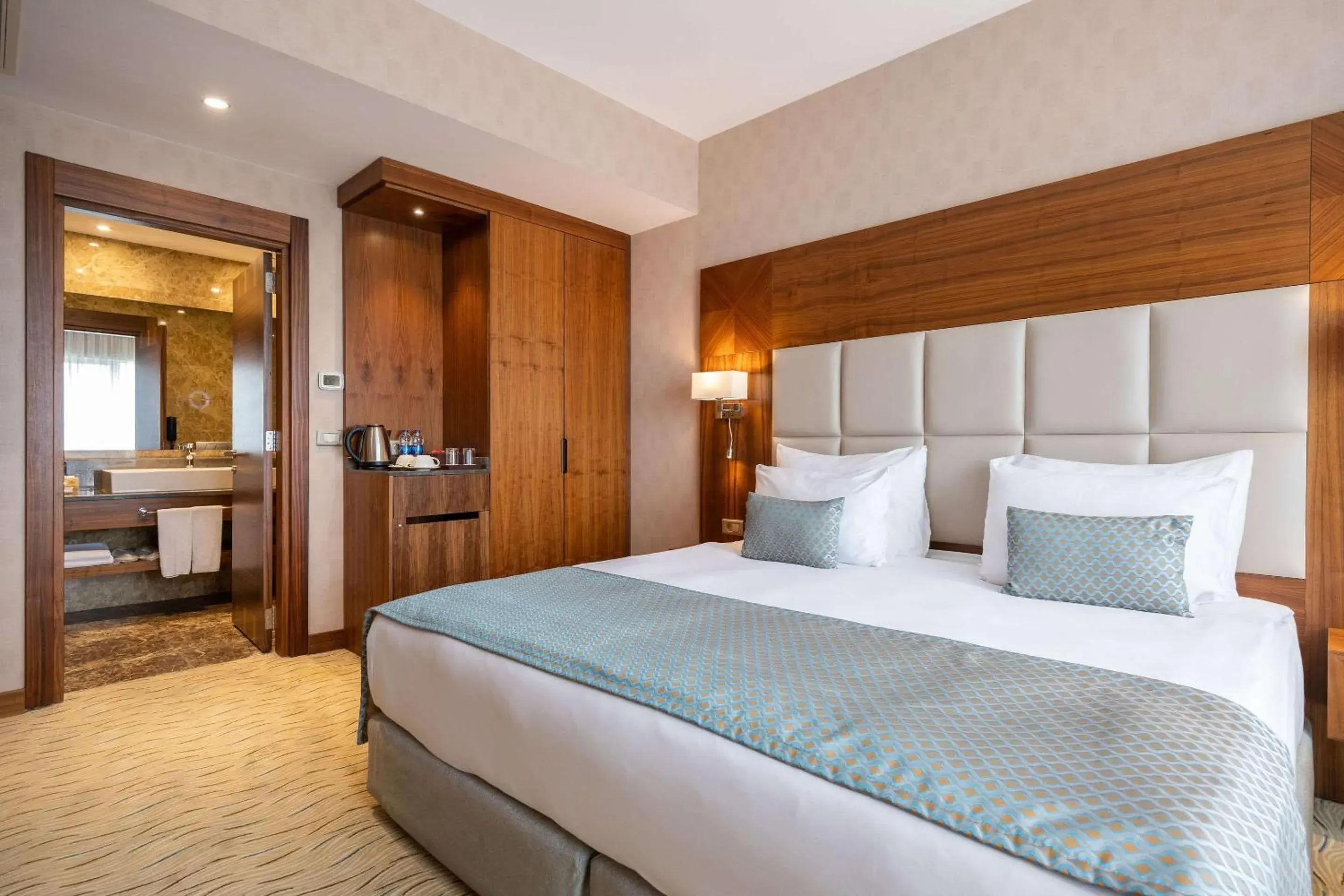 Bedroom, Bed in Clarion Hotel Istanbul Mahmutbey Bedroom, Bed in Clarion Hotel Istanbul Mahmutbey