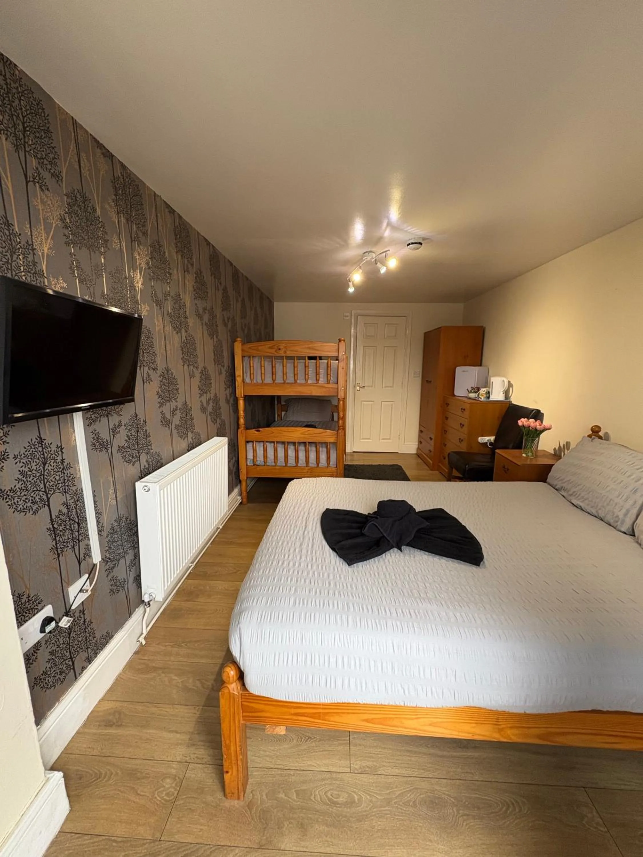 Bed in Travellers Rest Motel