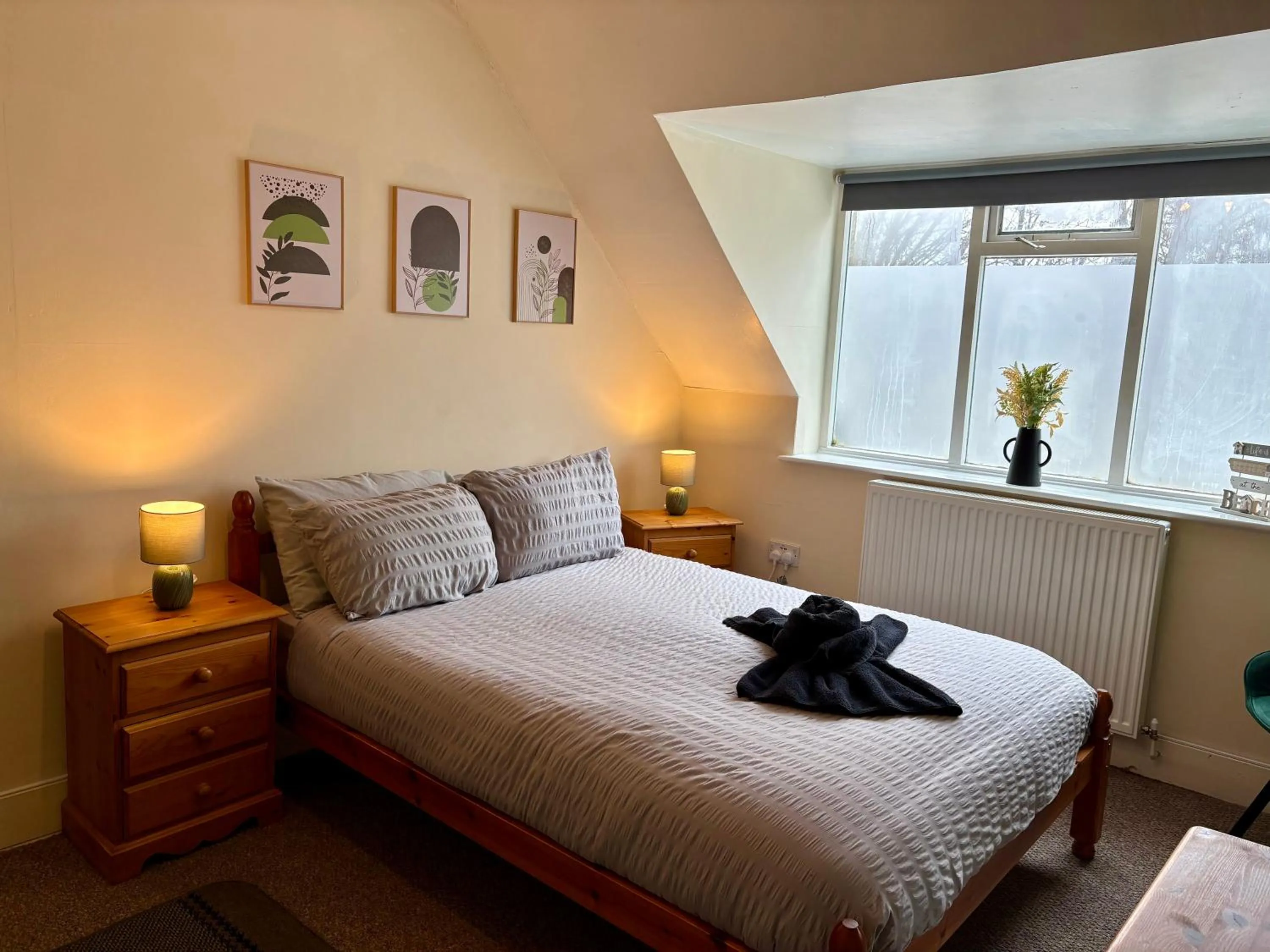 Bed in Travellers Rest Motel