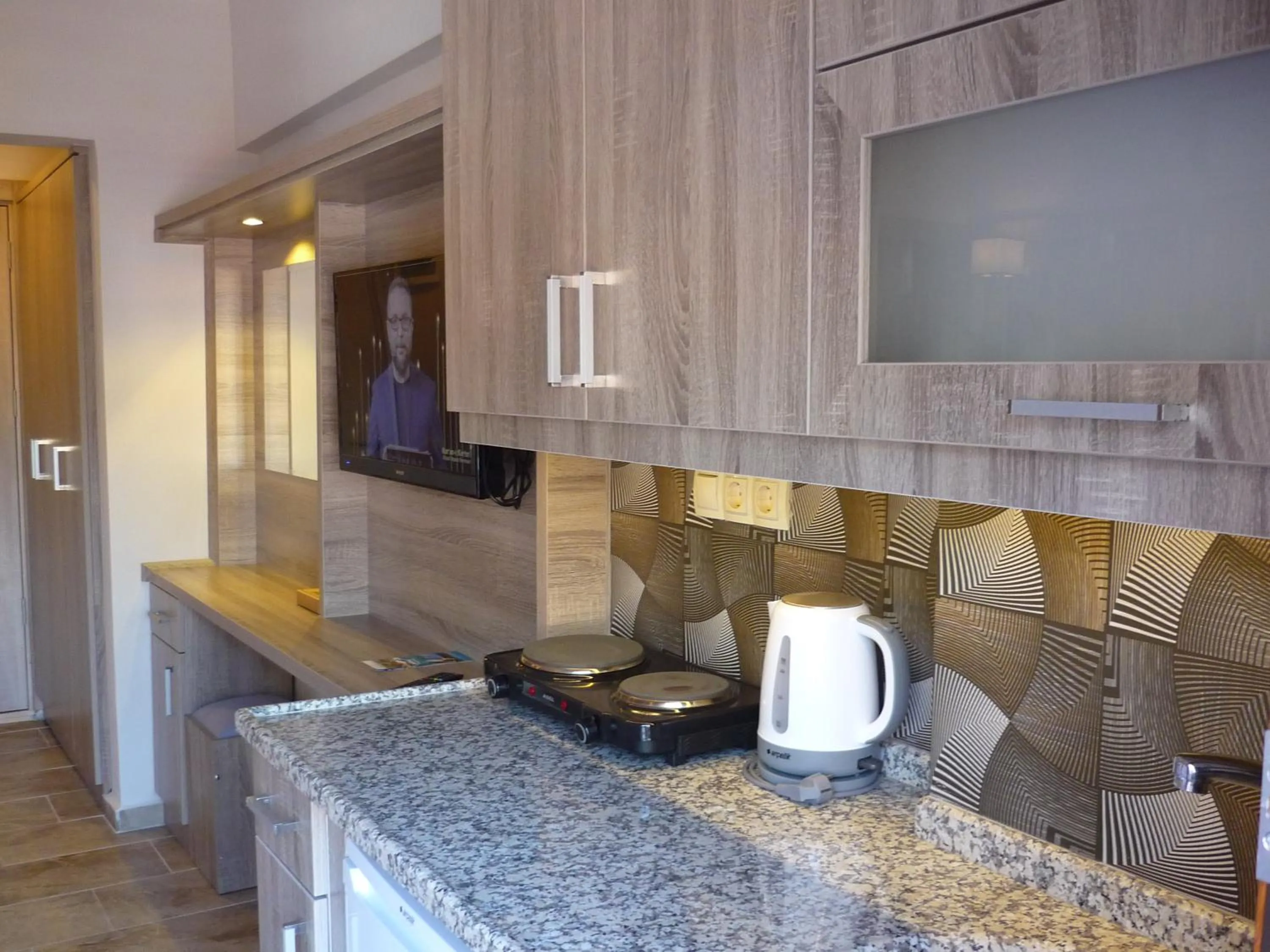 Kitchen or kitchenette in Street61 Apart Hotel