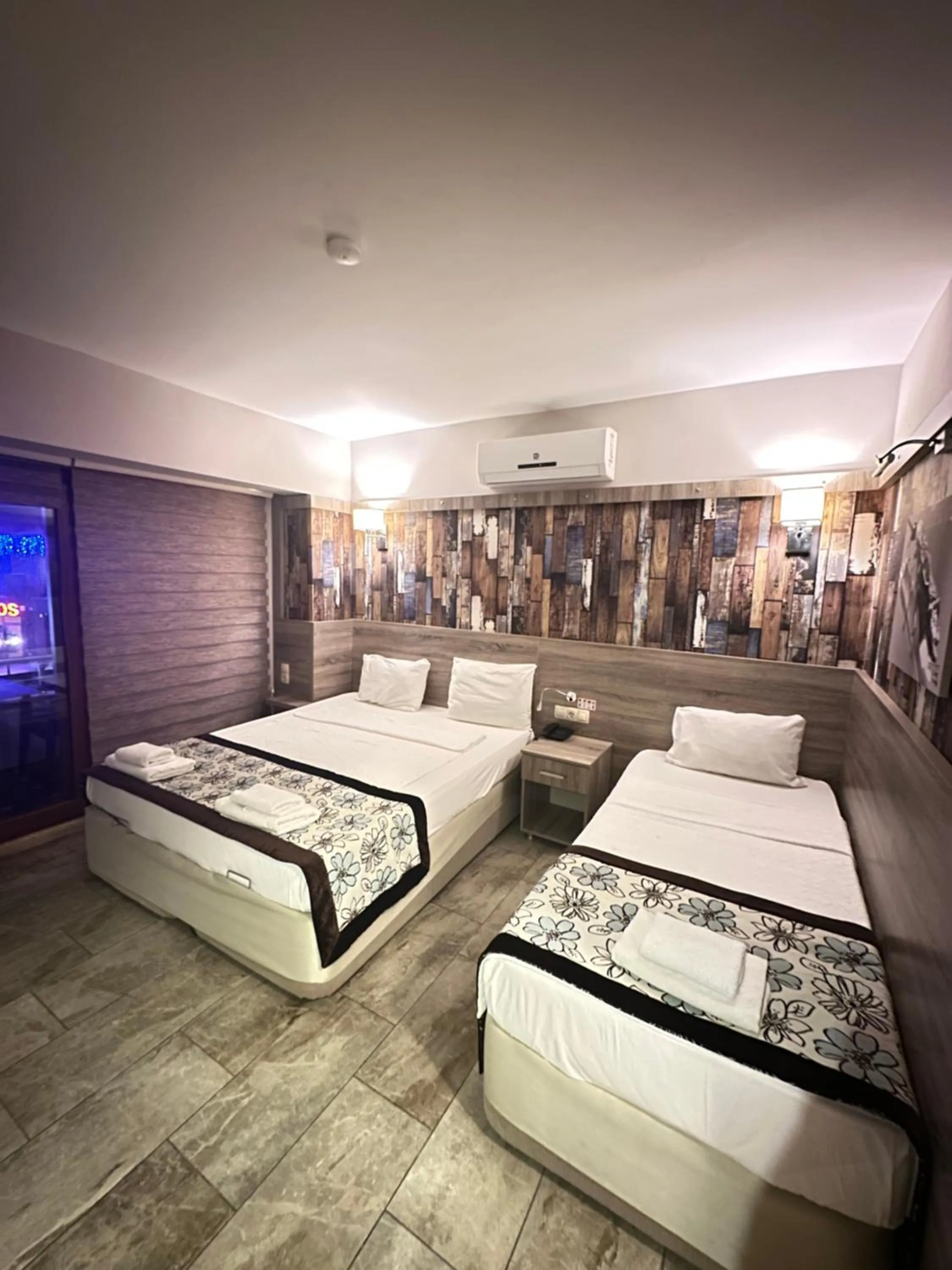 Massage, Bed in Street61 Apart Hotel