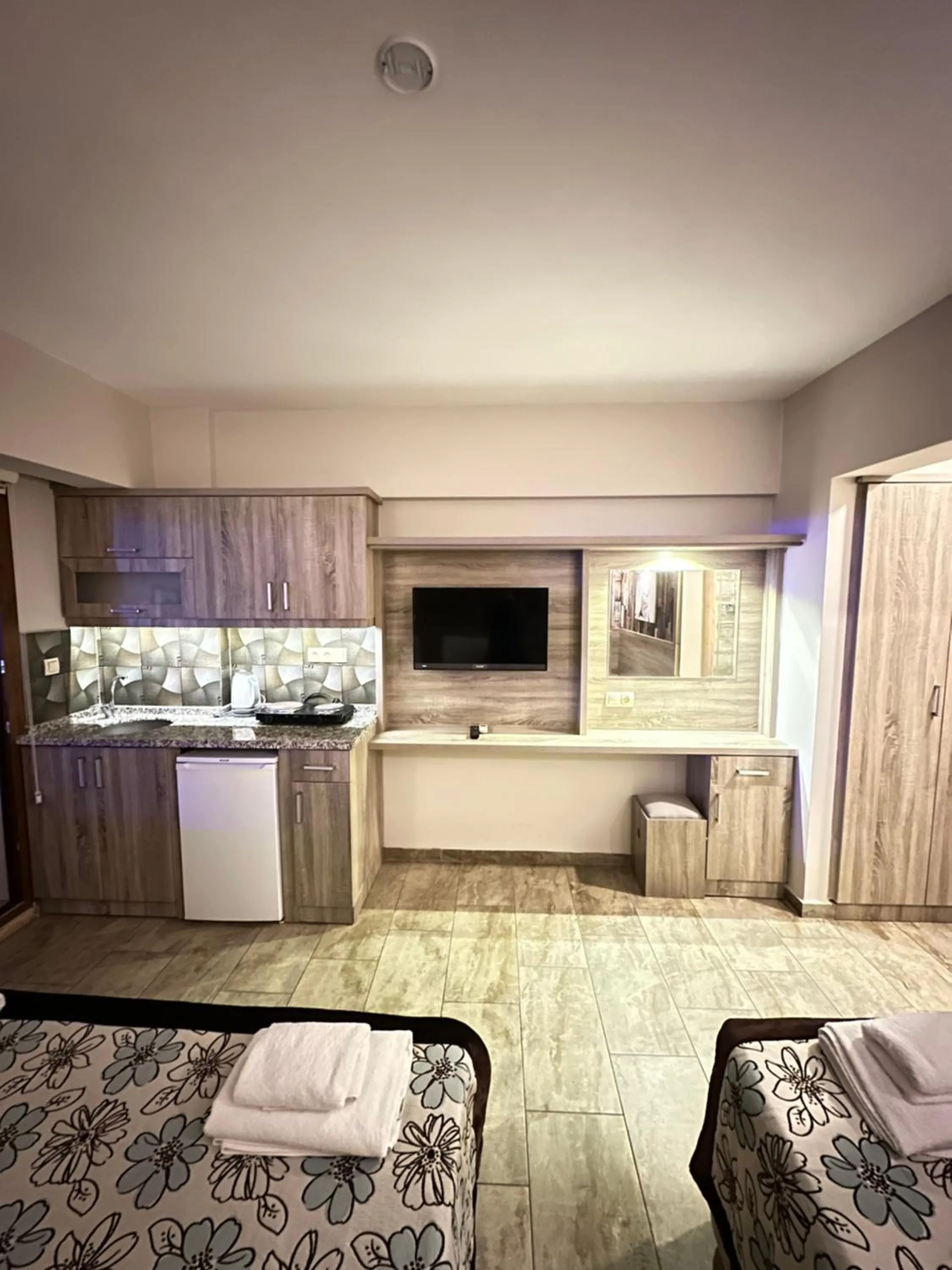 Massage, Bed in Street61 Apart Hotel