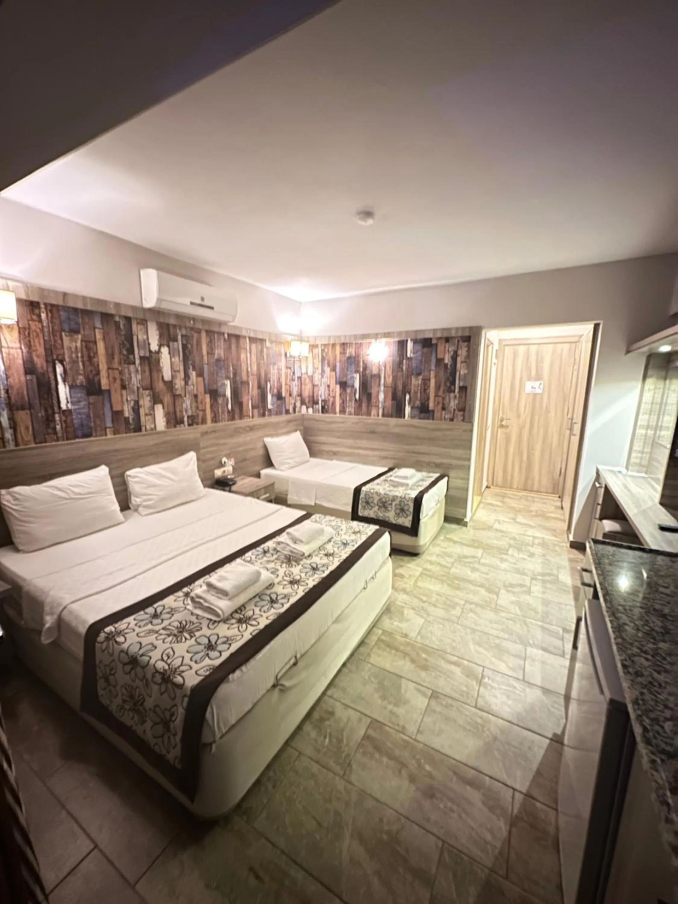 Massage, Bed in Street61 Apart Hotel