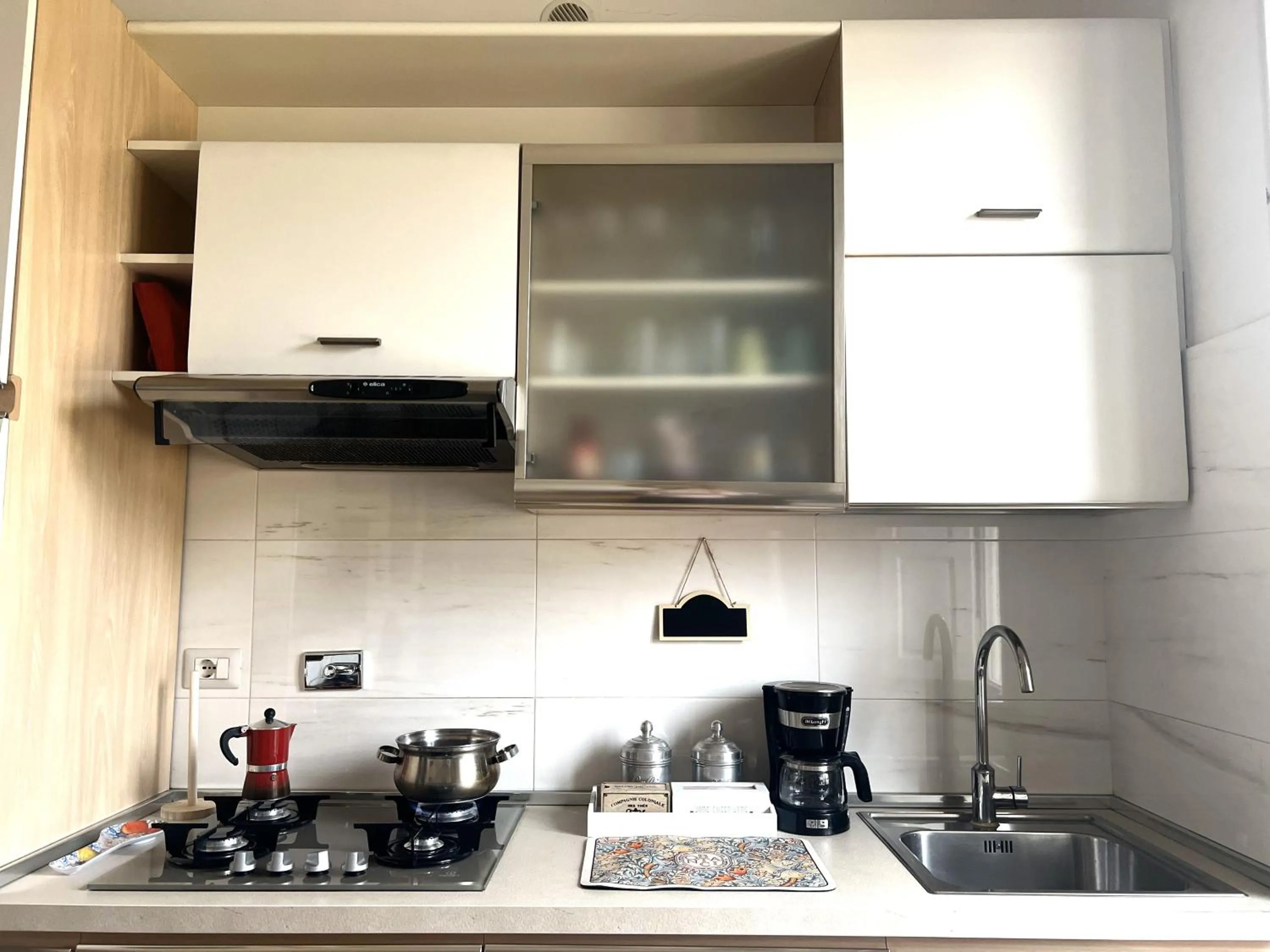 Kitchen or kitchenette in San Marco Suite Center