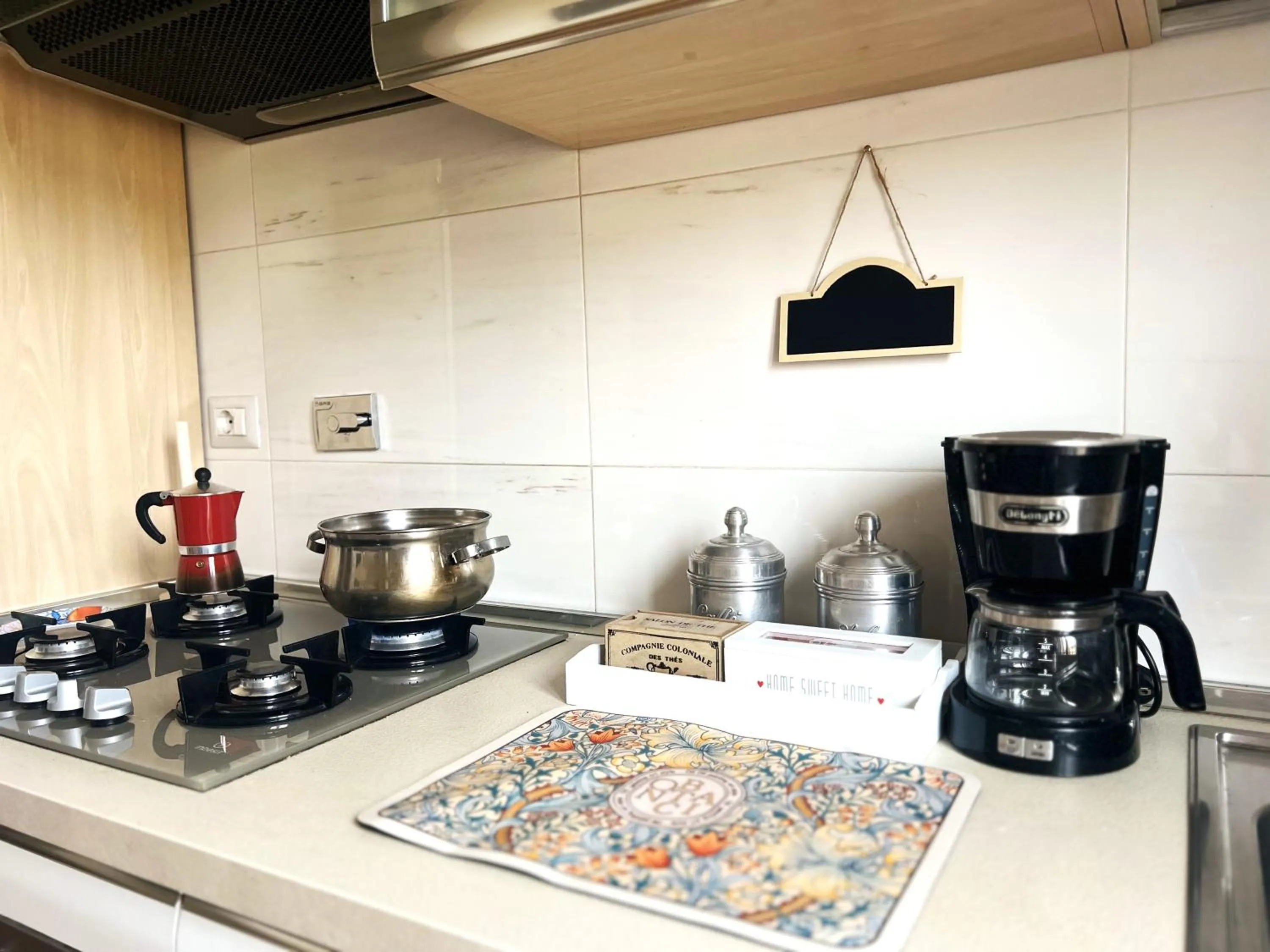 Coffee/tea facilities in San Marco Suite Center