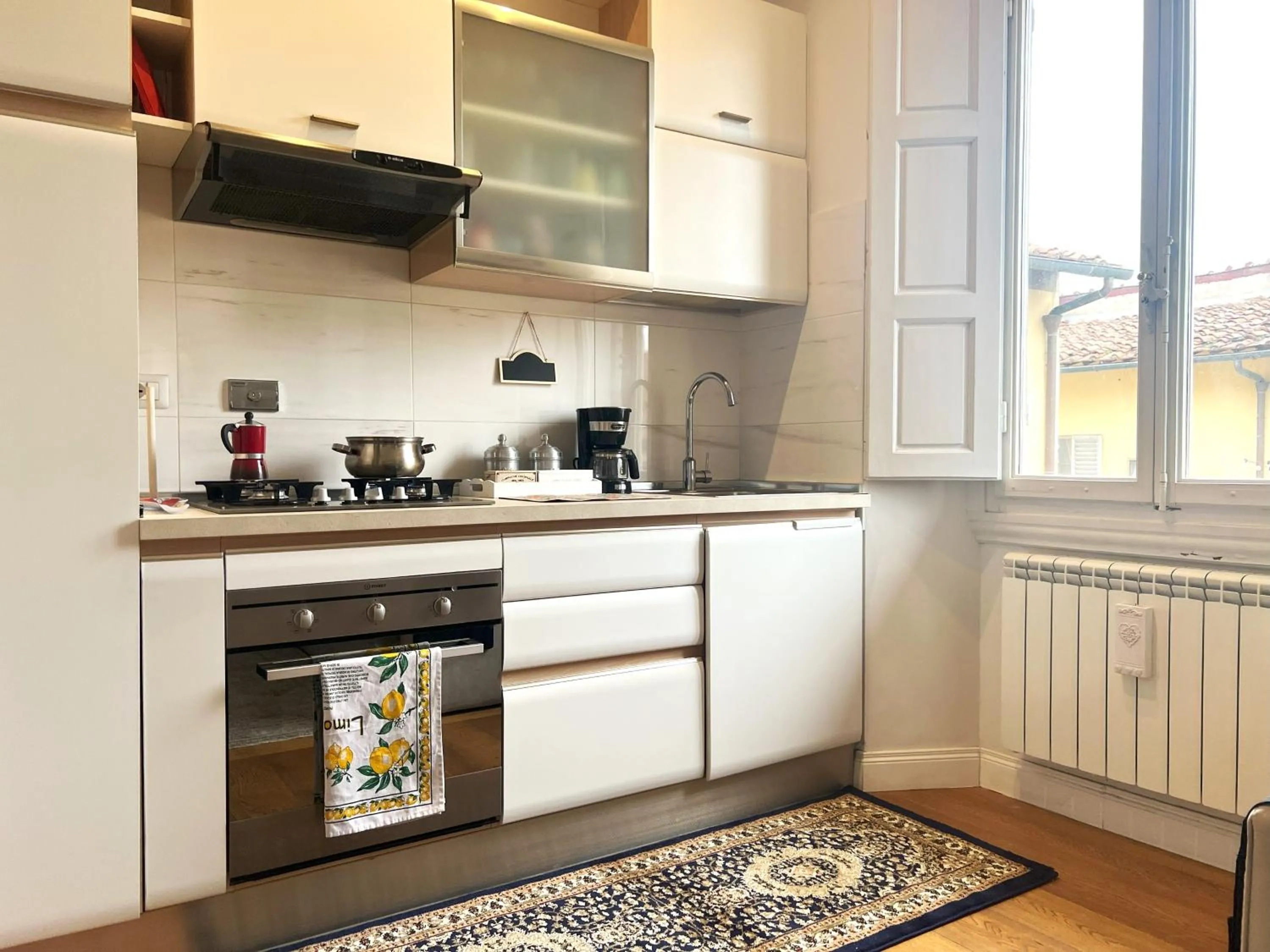 Coffee/tea facilities in San Marco Suite Center