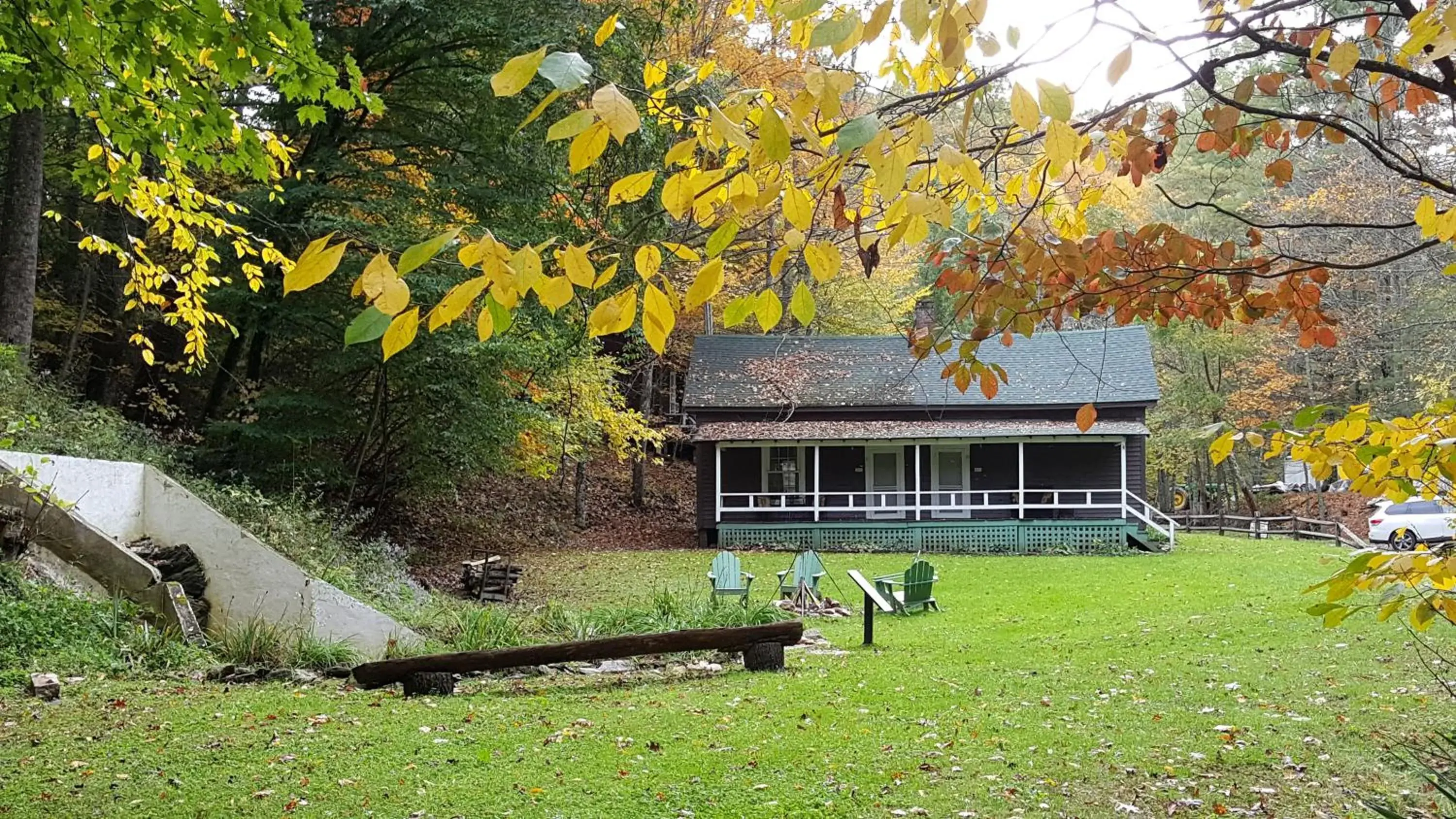 Superior Chalet in The Cabins at Healing Springs Superior Chalet in The Cabins at Healing Springs