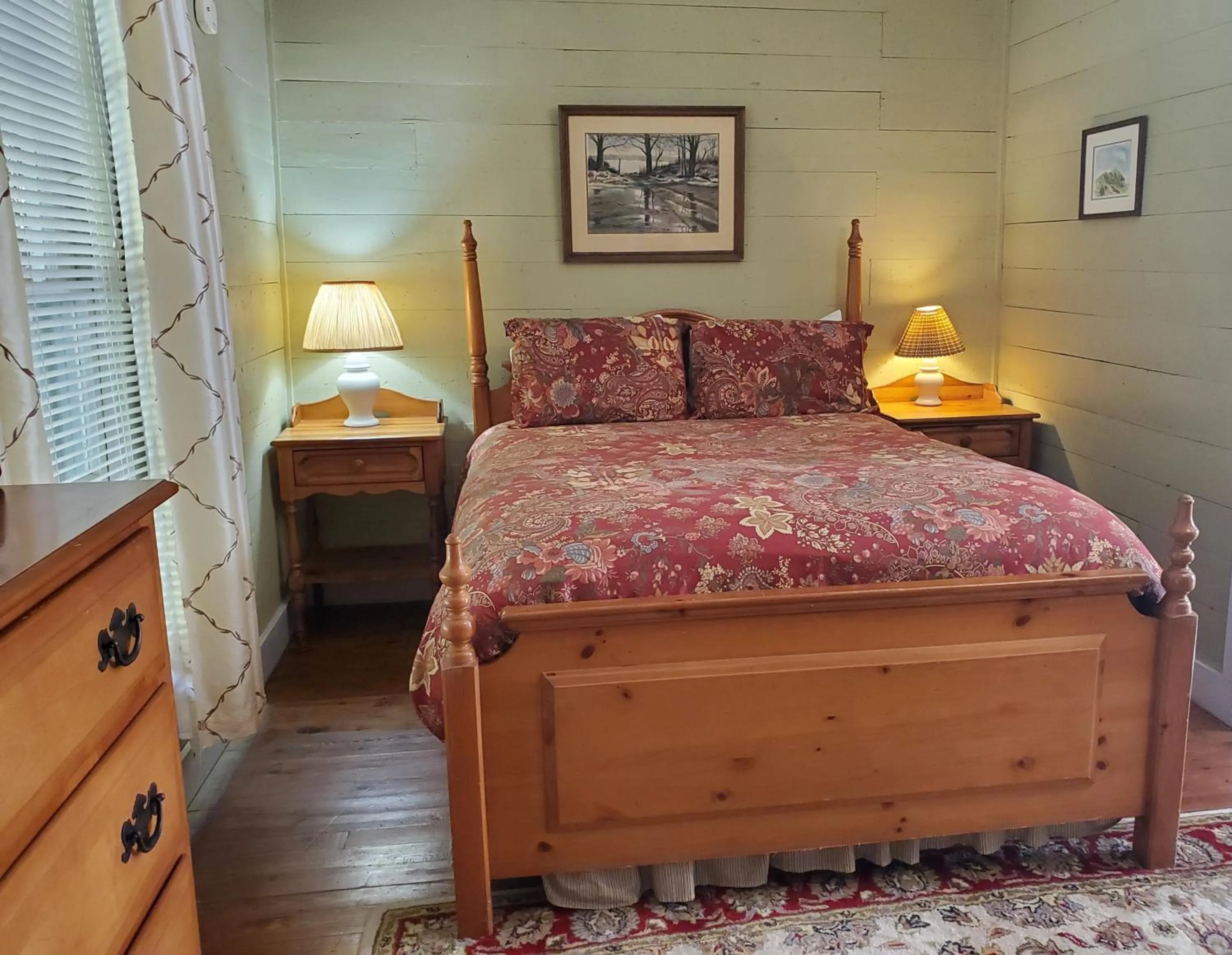 Bedroom, Bed in The Cabins at Healing Springs