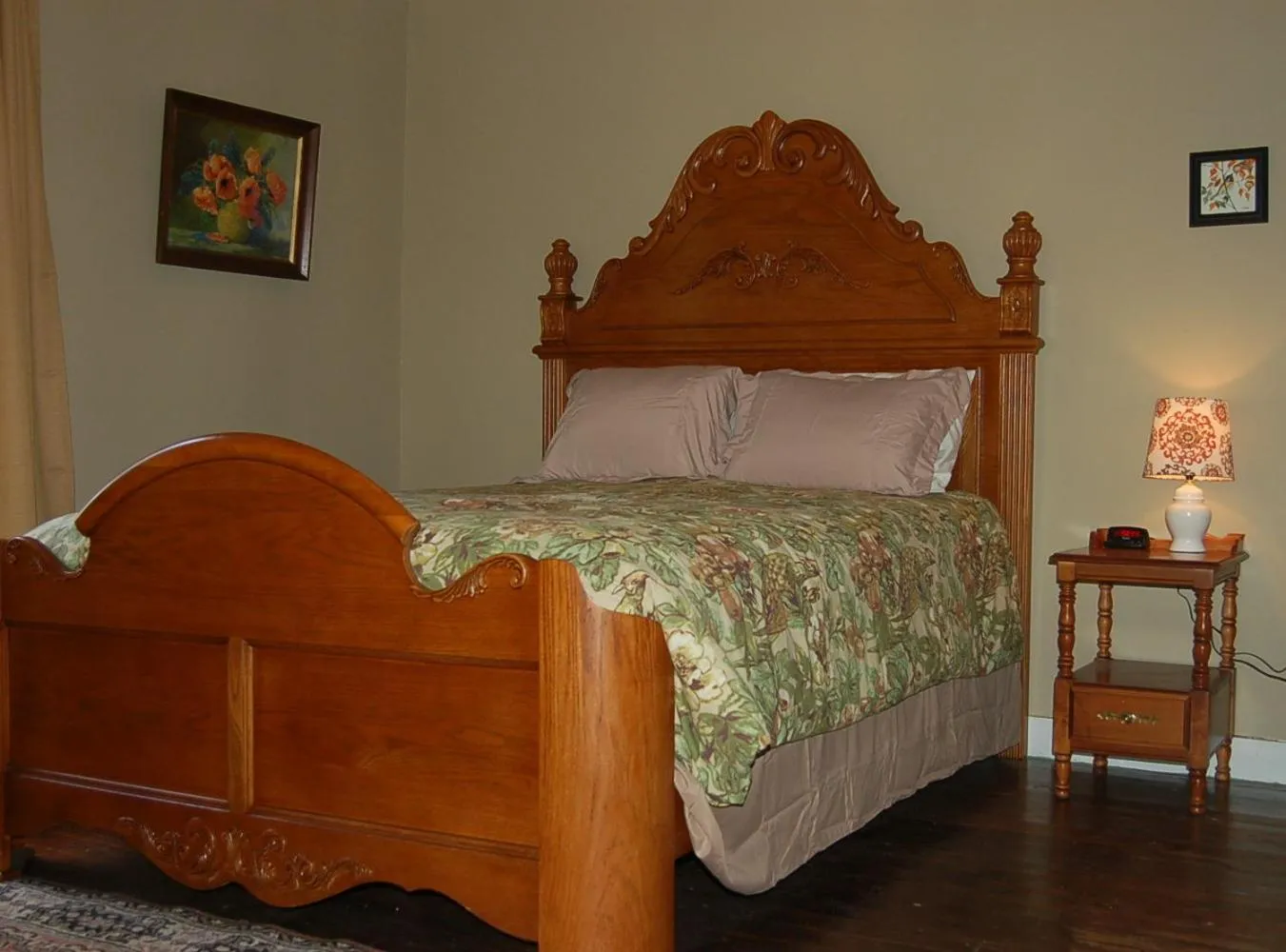 Bedroom, Bed in The Cabins at Healing Springs