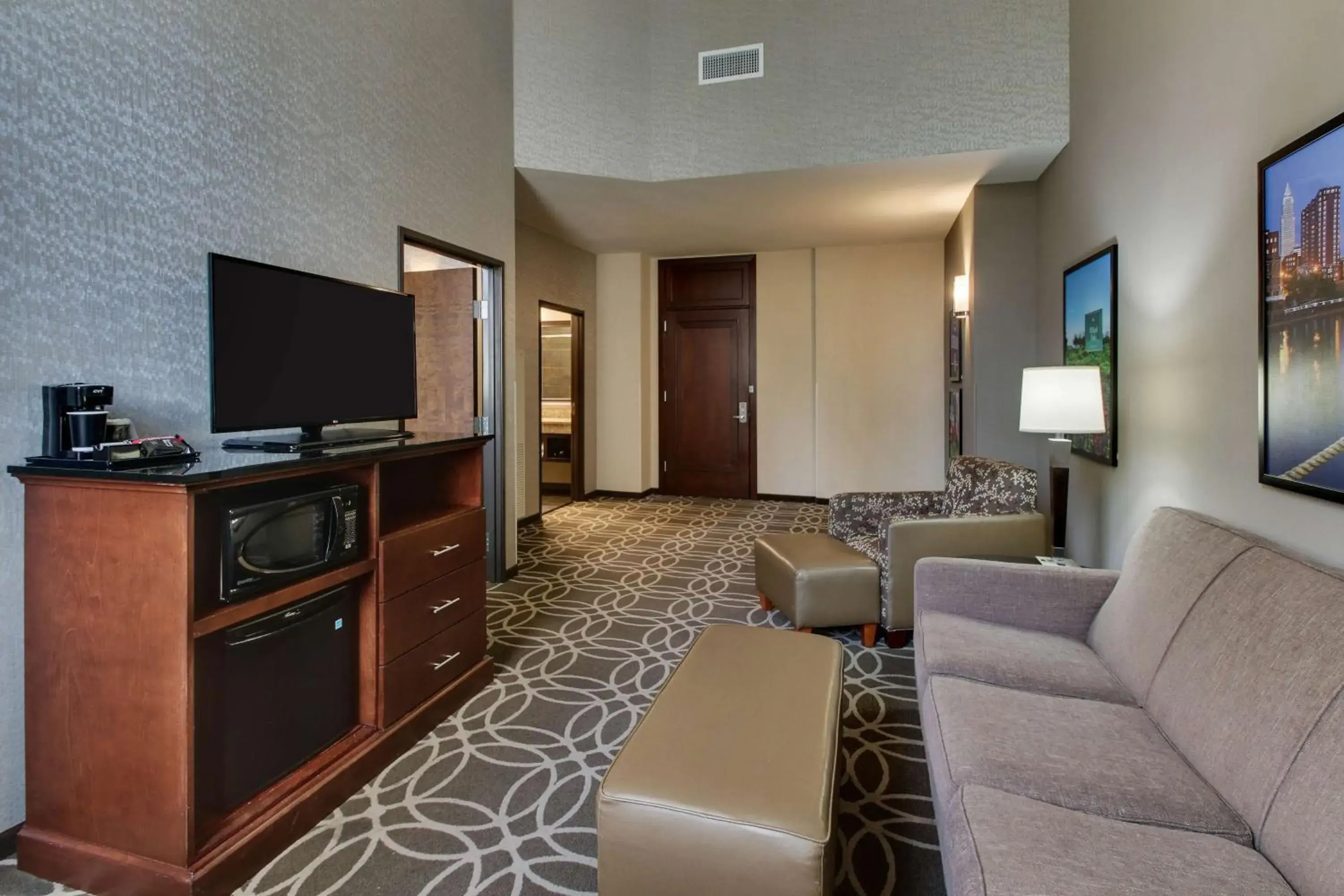 Superior Suite in Drury Plaza Hotel Cleveland Downtown Superior Suite in Drury Plaza Hotel Cleveland Downtown