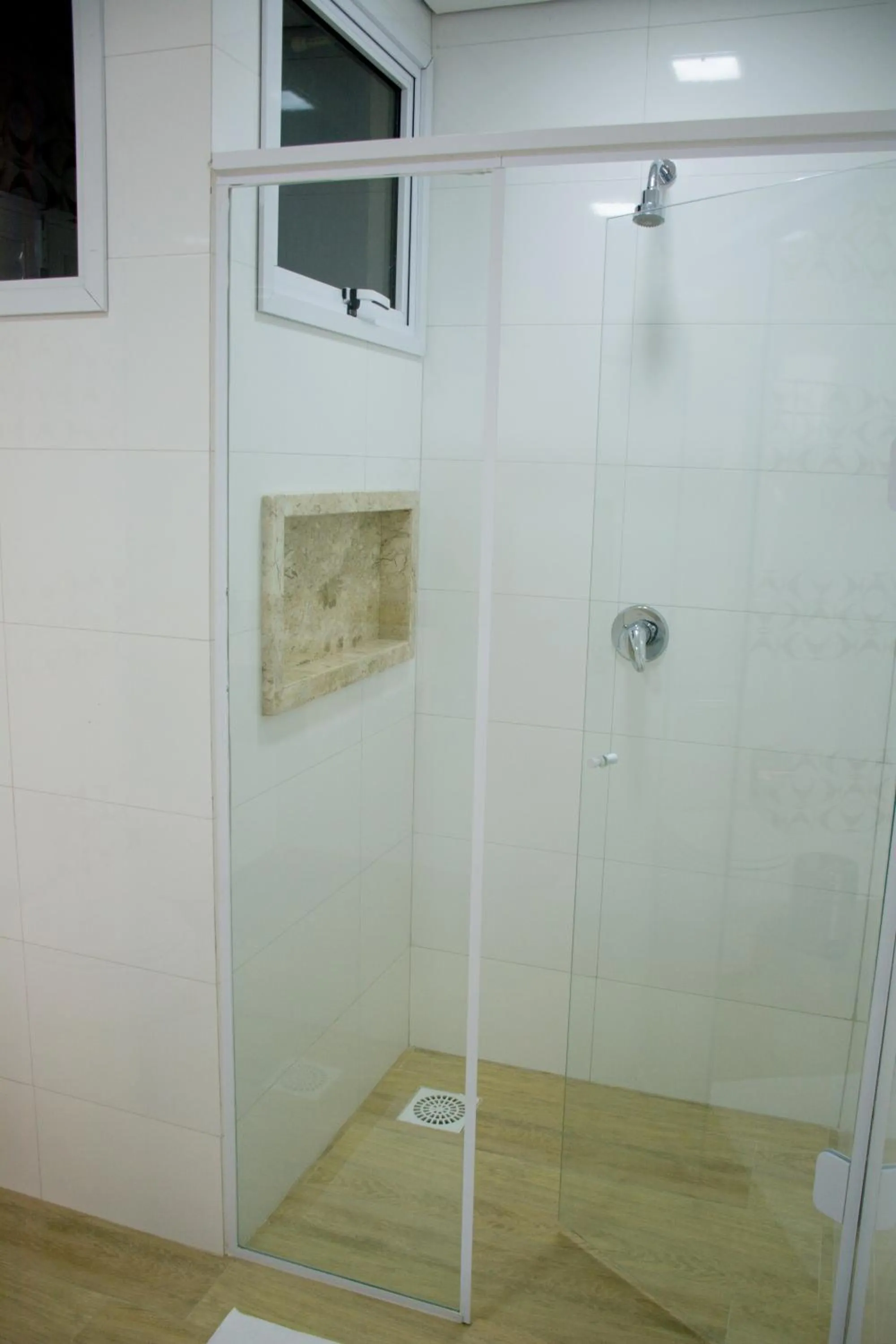 Shower in Select Hotel