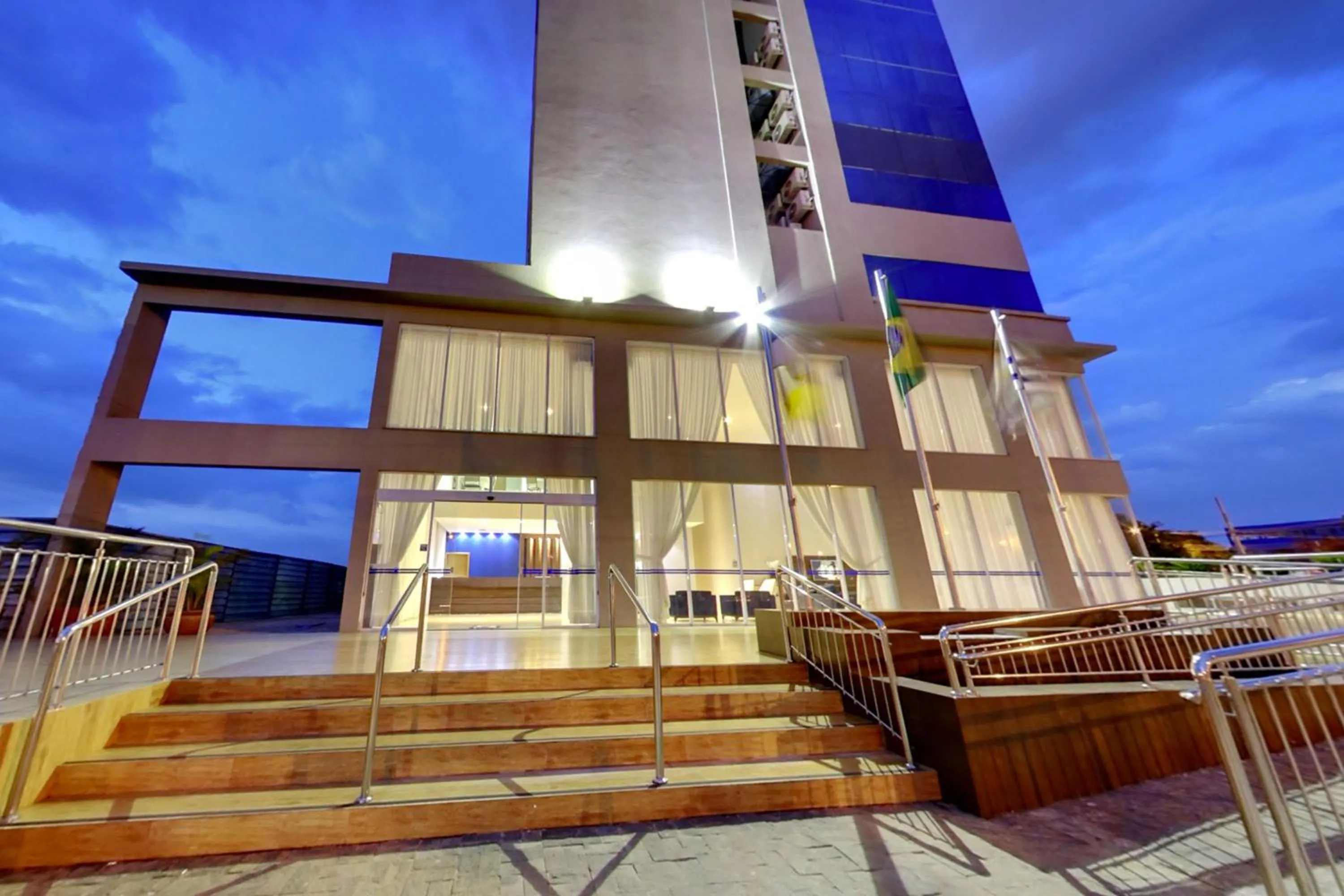 Facade/entrance in Select Hotel