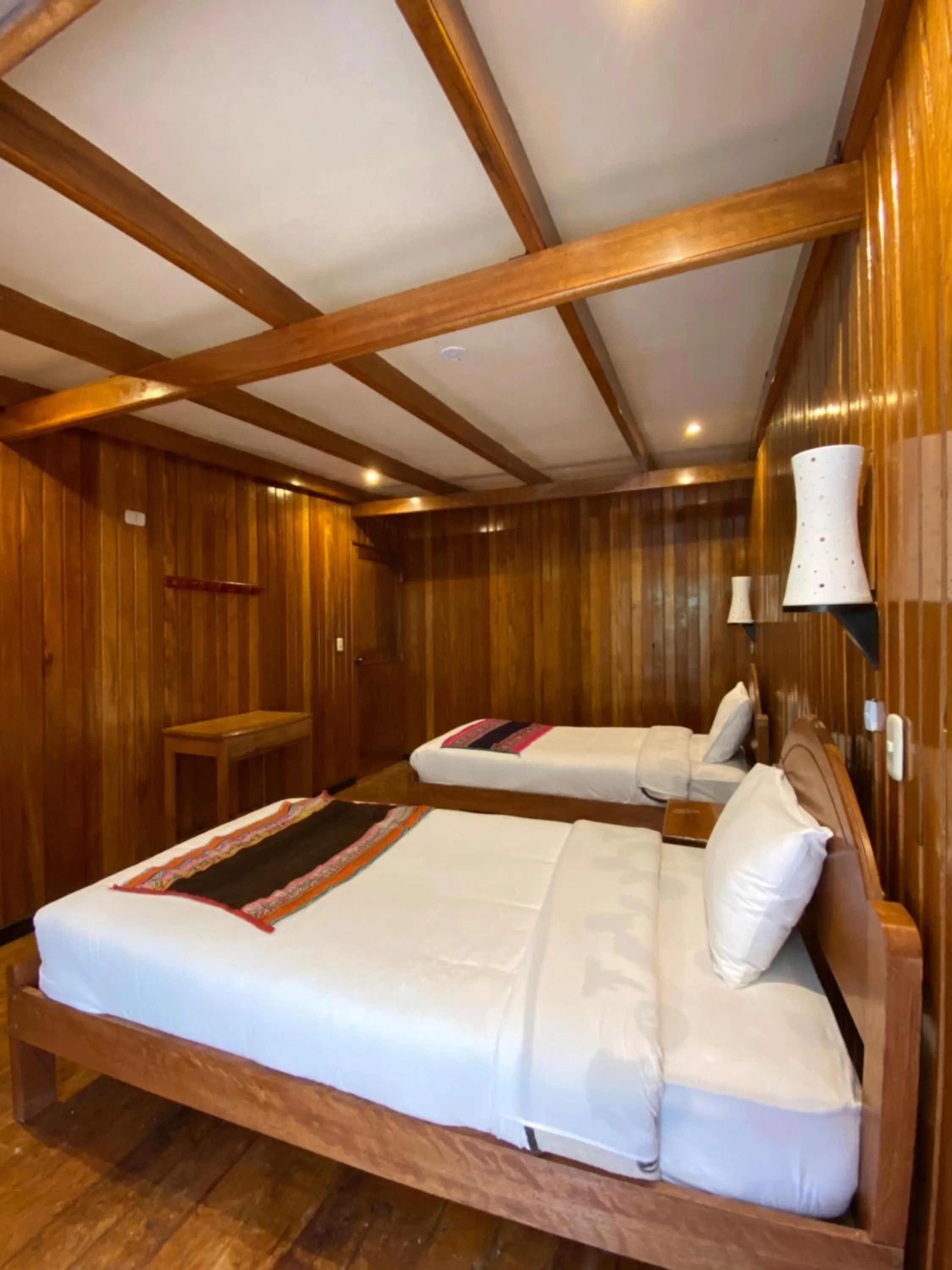 Toilet, Bed in Mistico Machupicchu Eco B&B