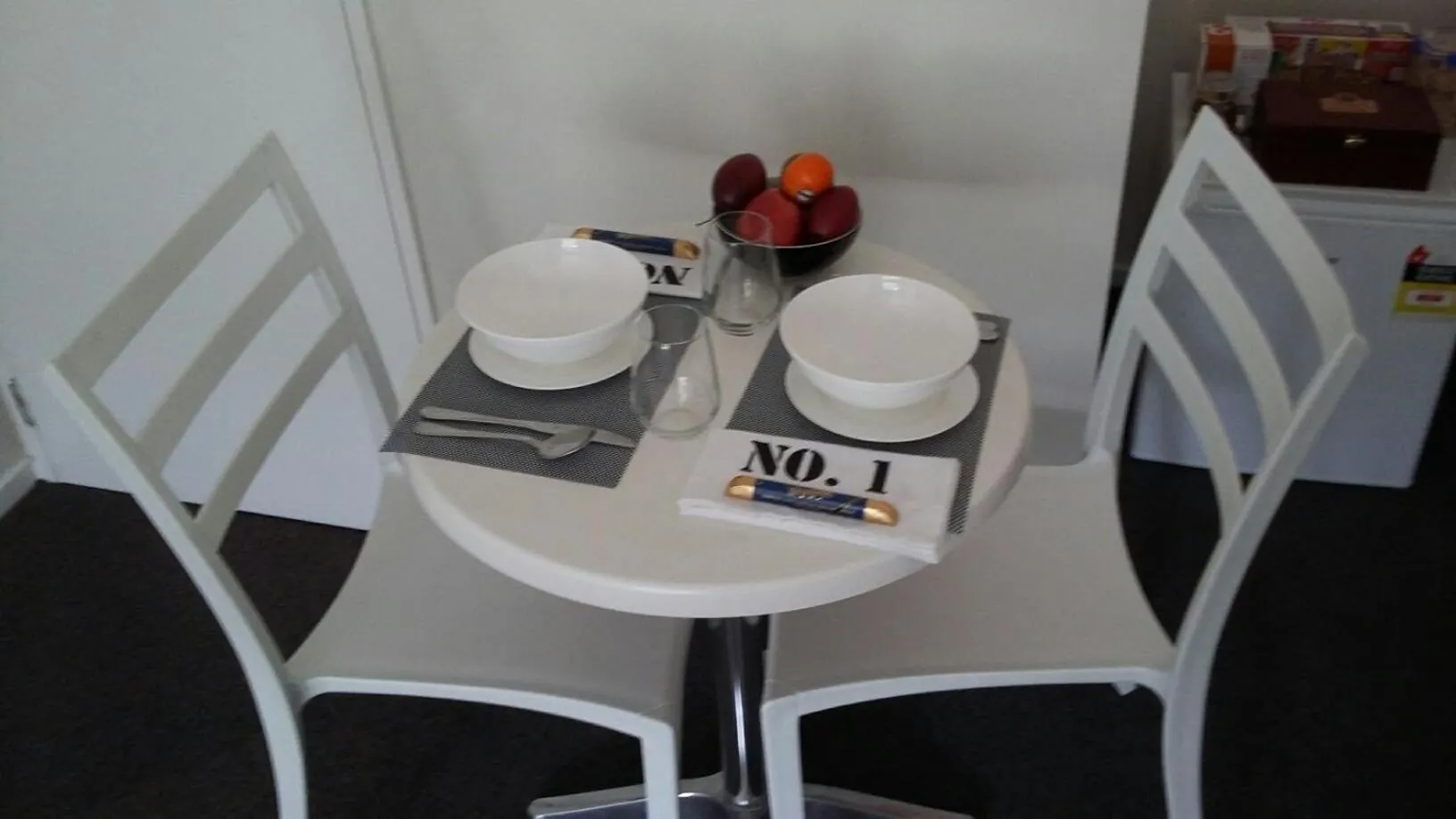 Dining area in Jan's Boutique B & B Suite