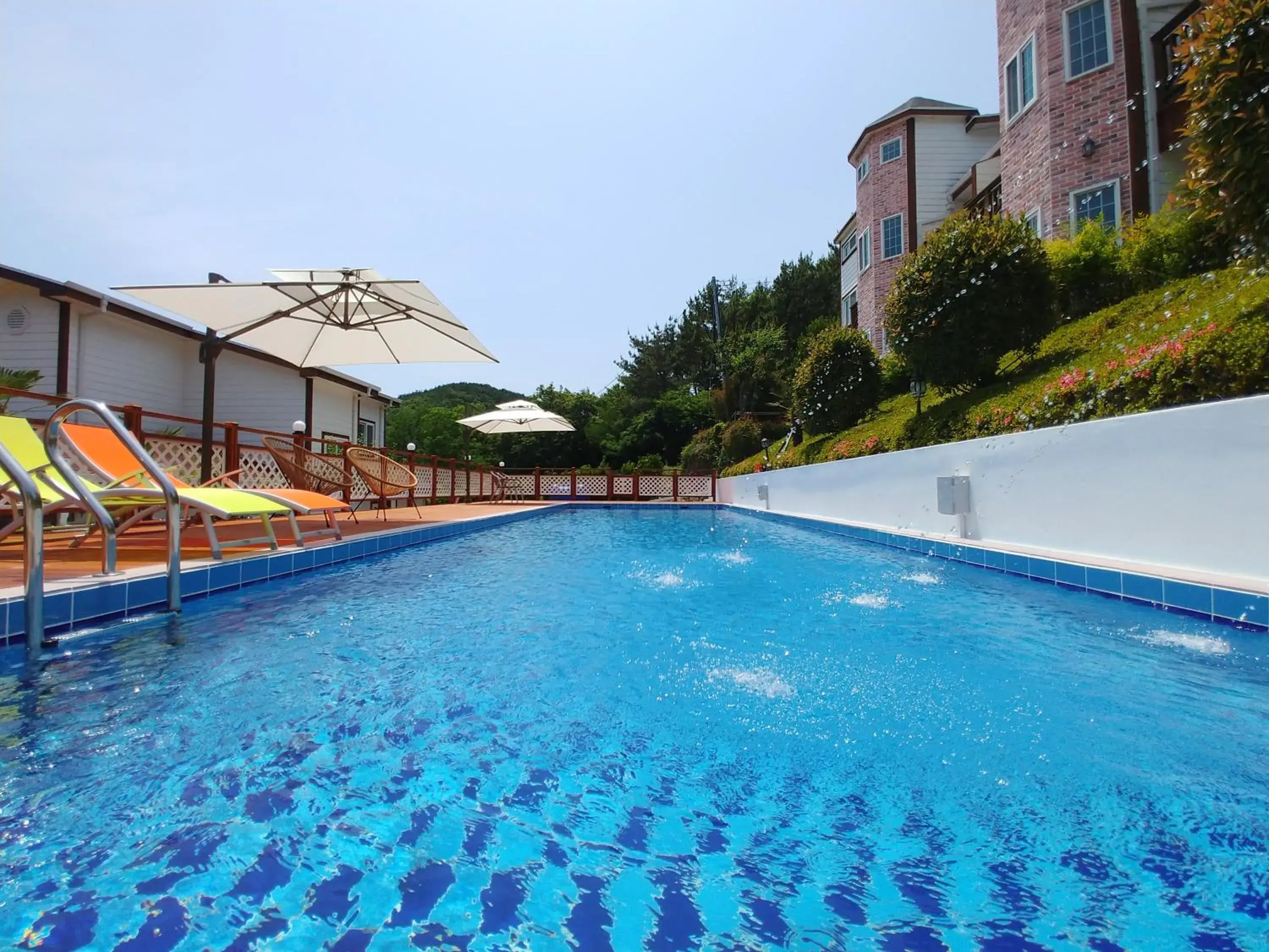 Swimming pool in Beljari Pension Swimming pool in Beljari Pension