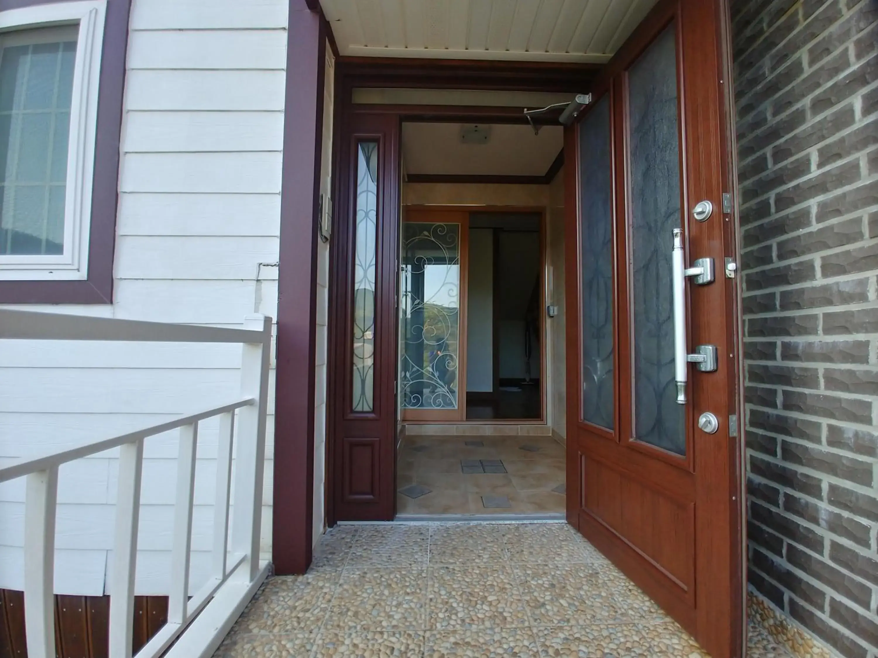 Facade/entrance in Beljari Pension Facade/entrance in Beljari Pension