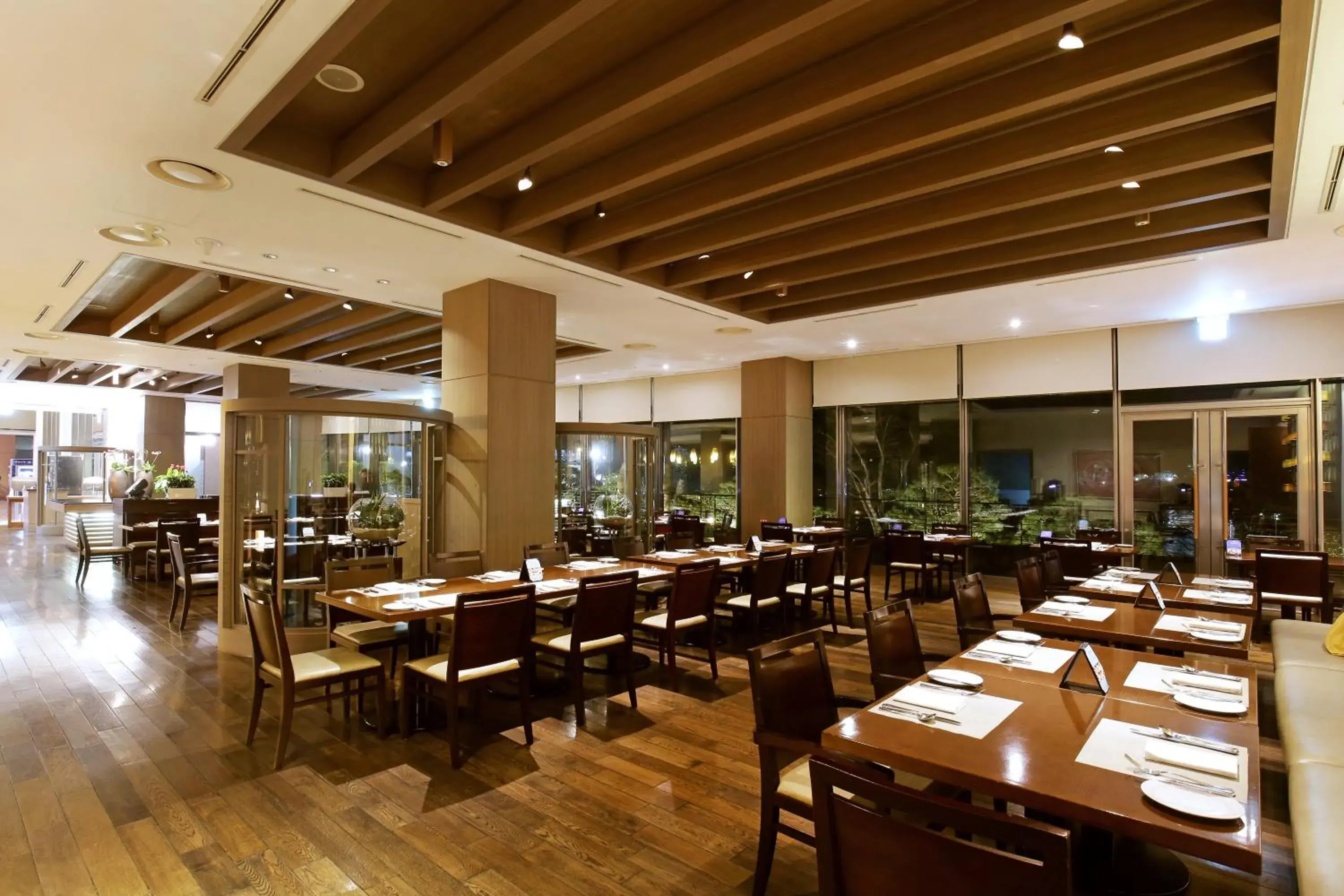 Restaurant/places to eat in Geoje Samsung Hotel Restaurant/places to eat in Geoje Samsung Hotel