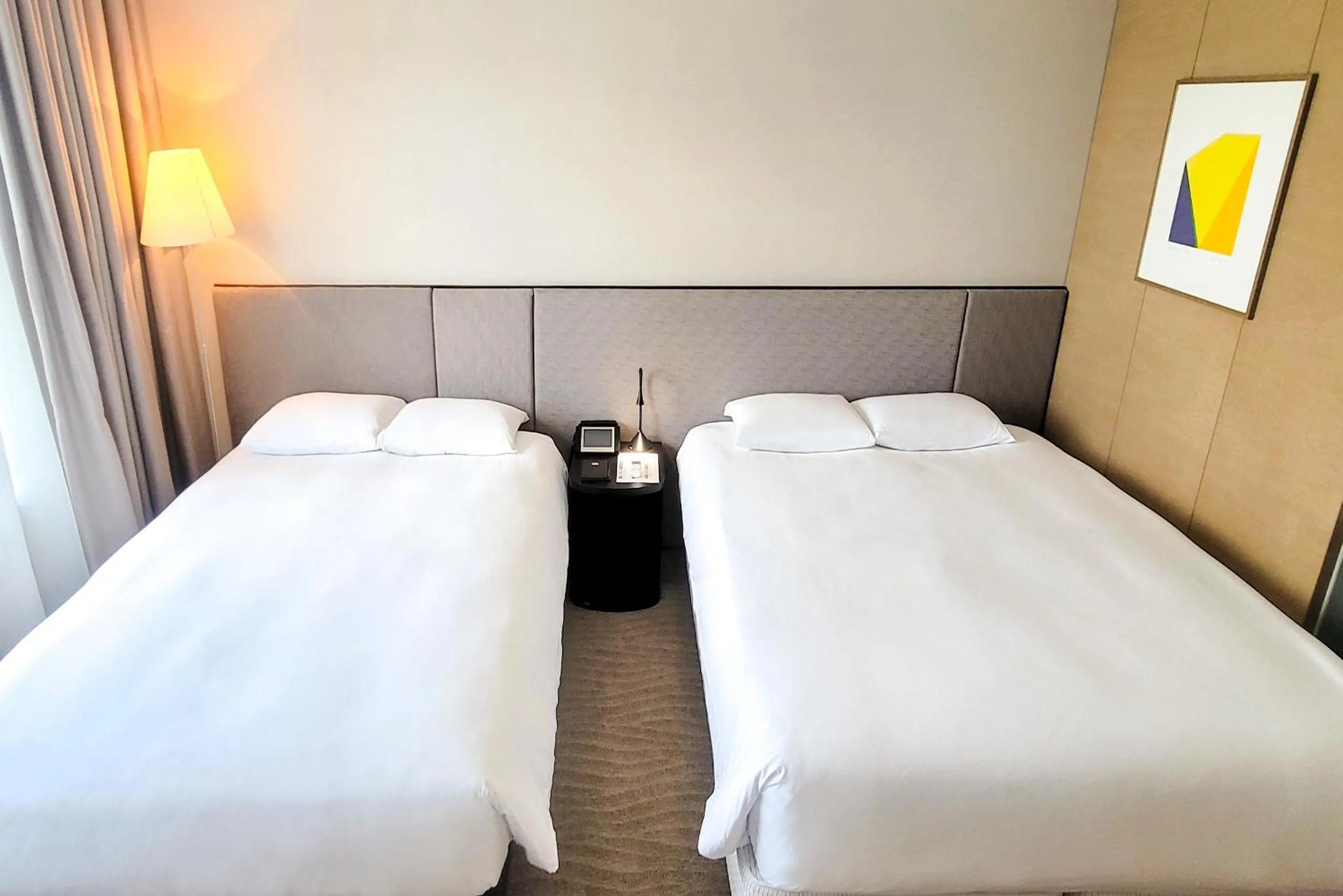 Bedroom, Bed in Geoje Samsung Hotel