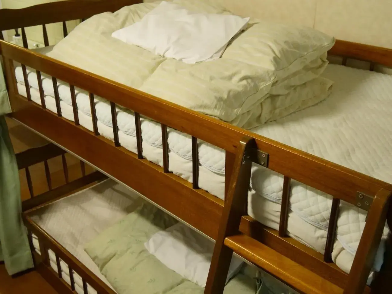 Twin Room - single occupancy in Kobe Guesthouse Twin Room - single occupancy in Kobe Guesthouse