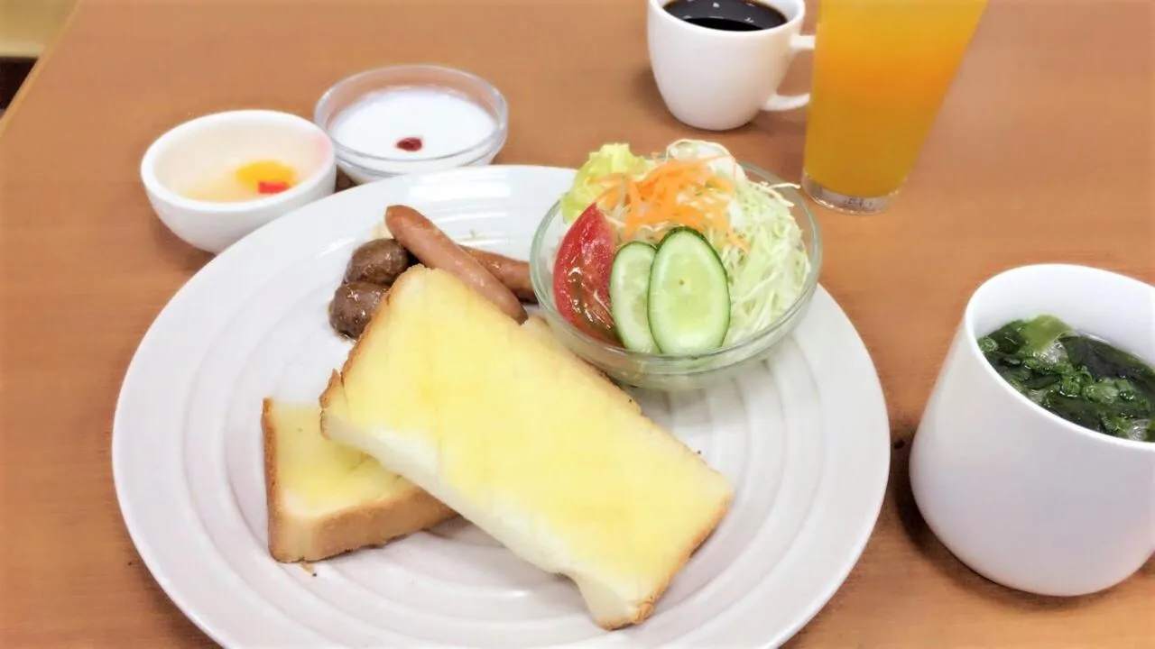 Breakfast in Hotel Avan Sukumo