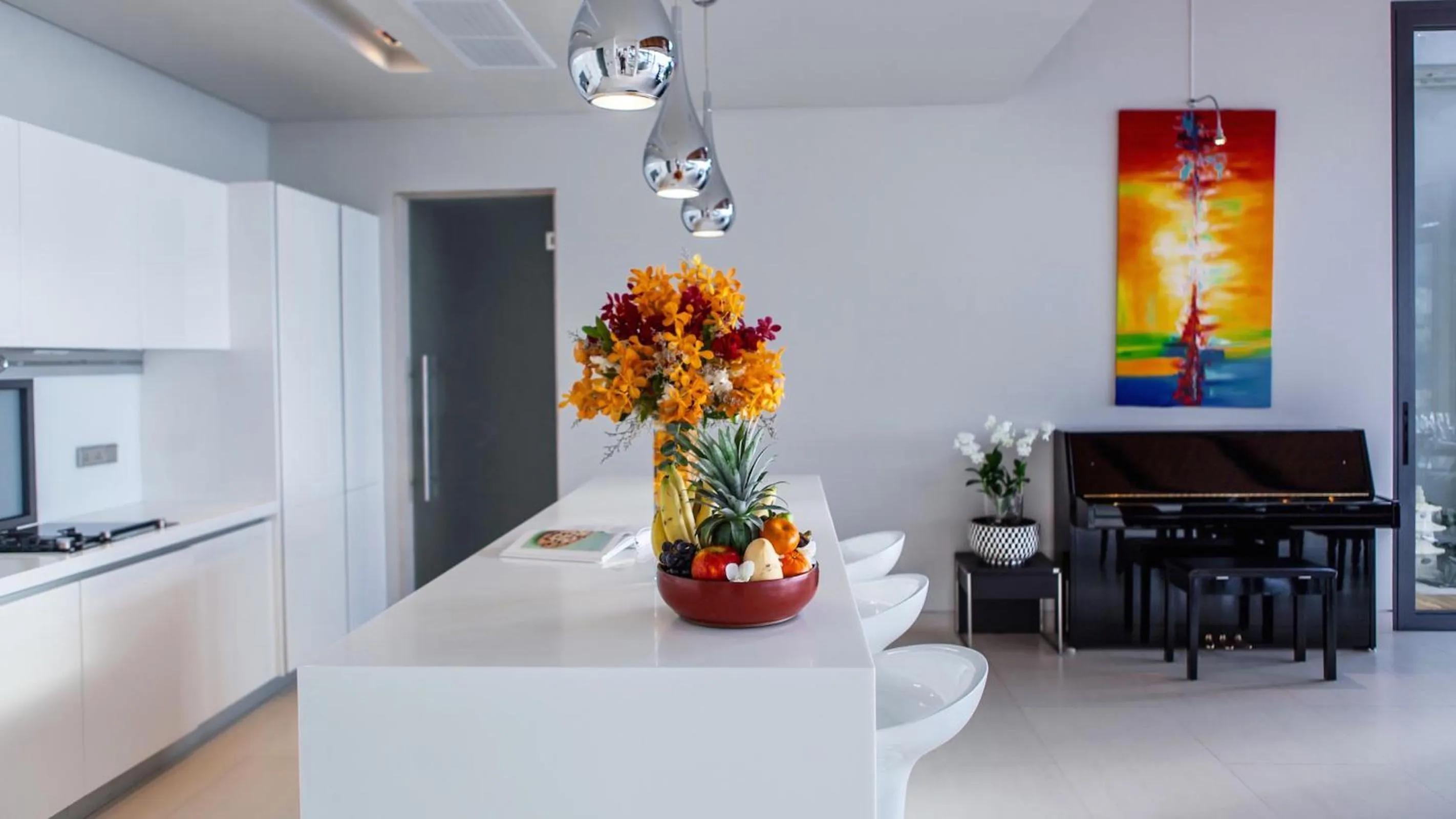 Communal lounge/ TV room in Villa Paradiso