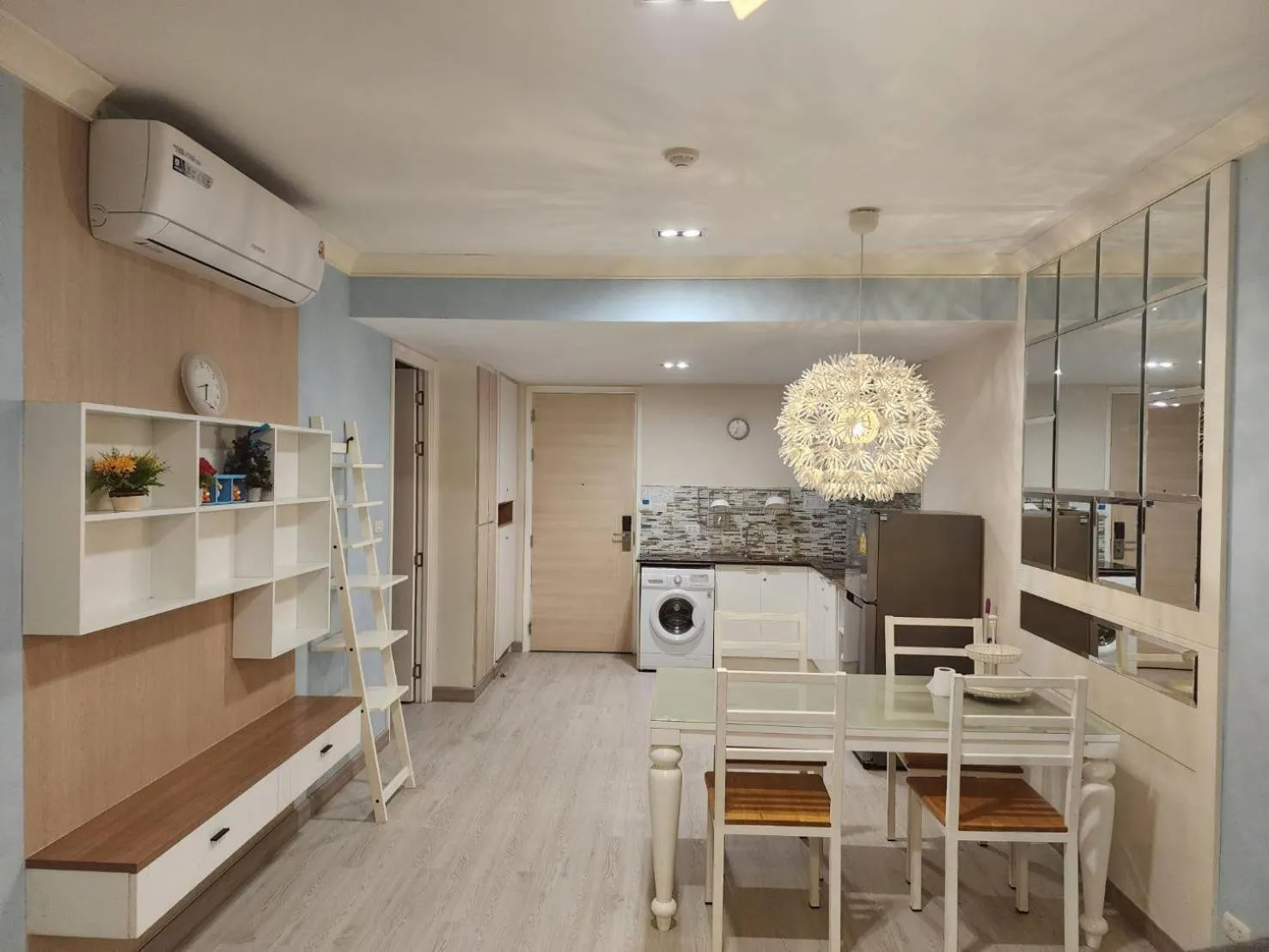 My Resort Family by Jitkarn