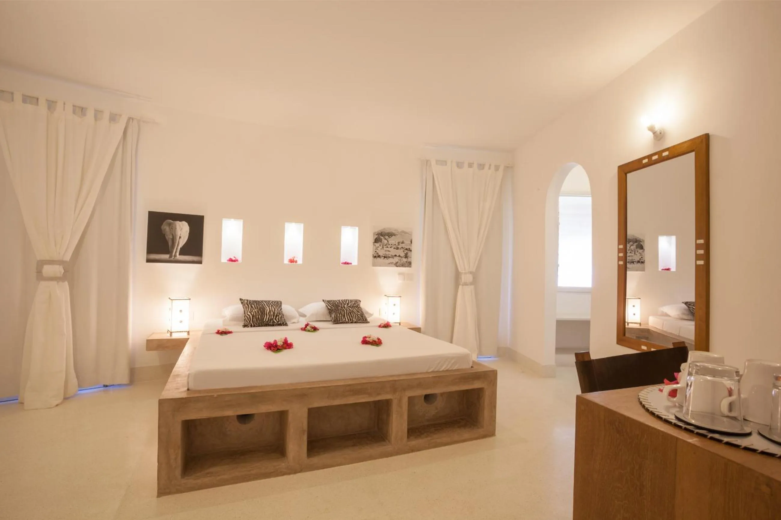 Photo of the whole room, Bed in The Kasa Malindi