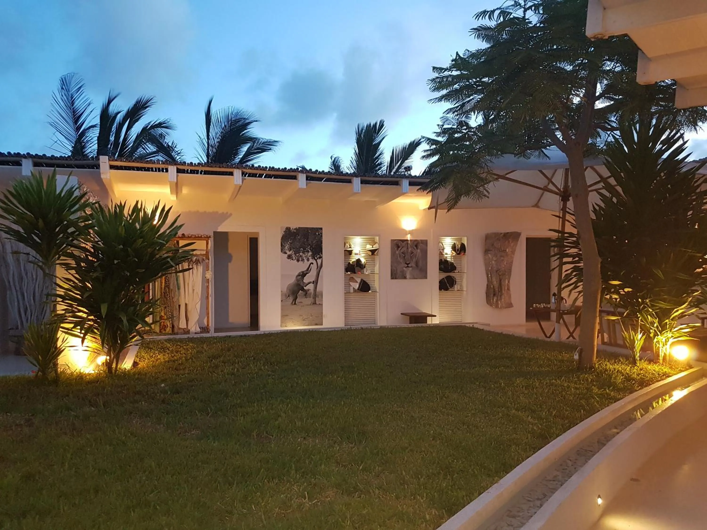 Hot Tub in The Kasa Malindi