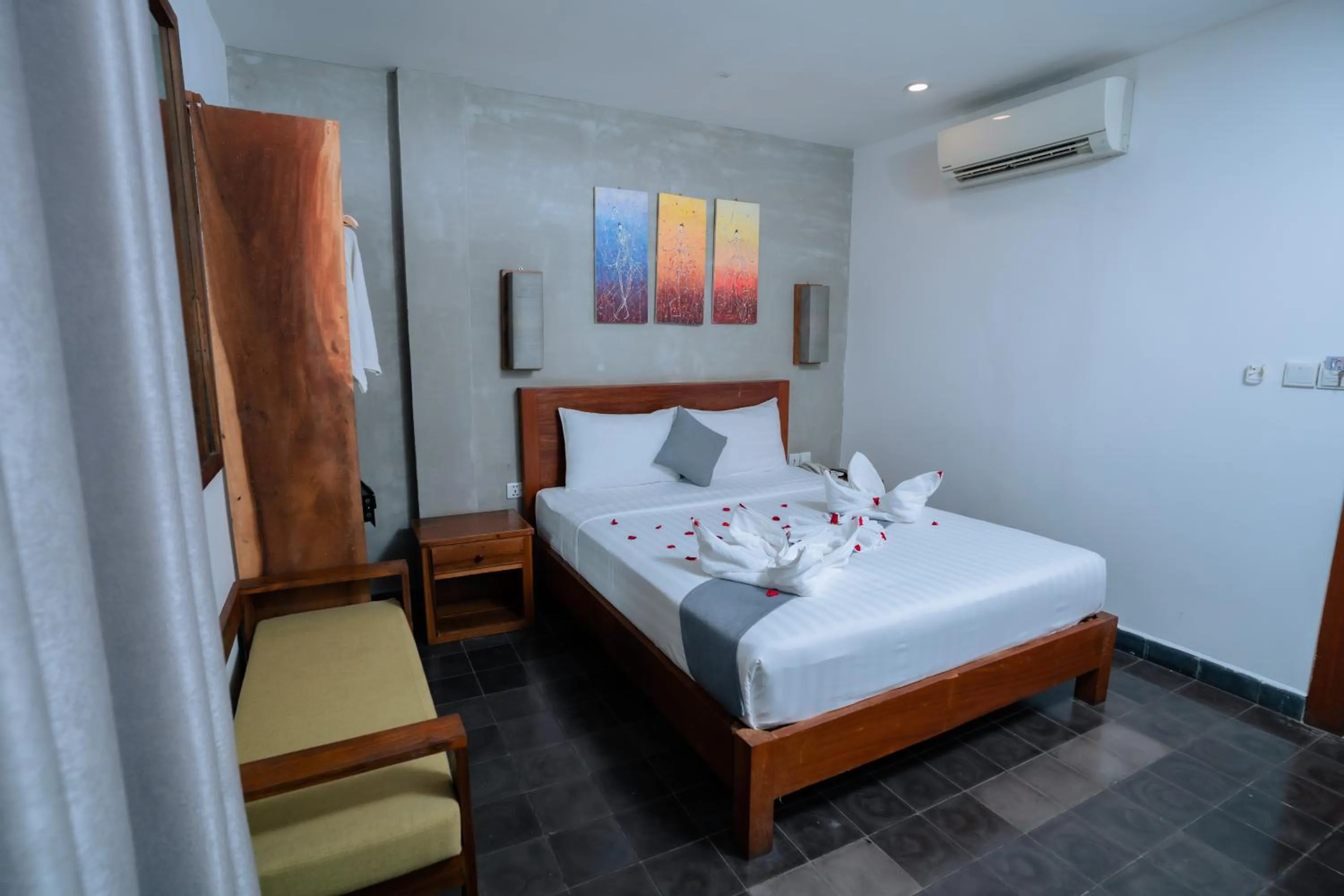 View (from property/room), Bed in Home Chic Hotel