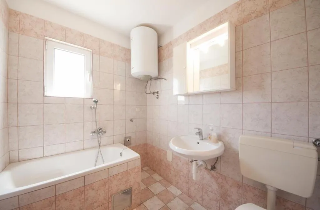 Bathroom in Apartments Jasenka Supetar ST