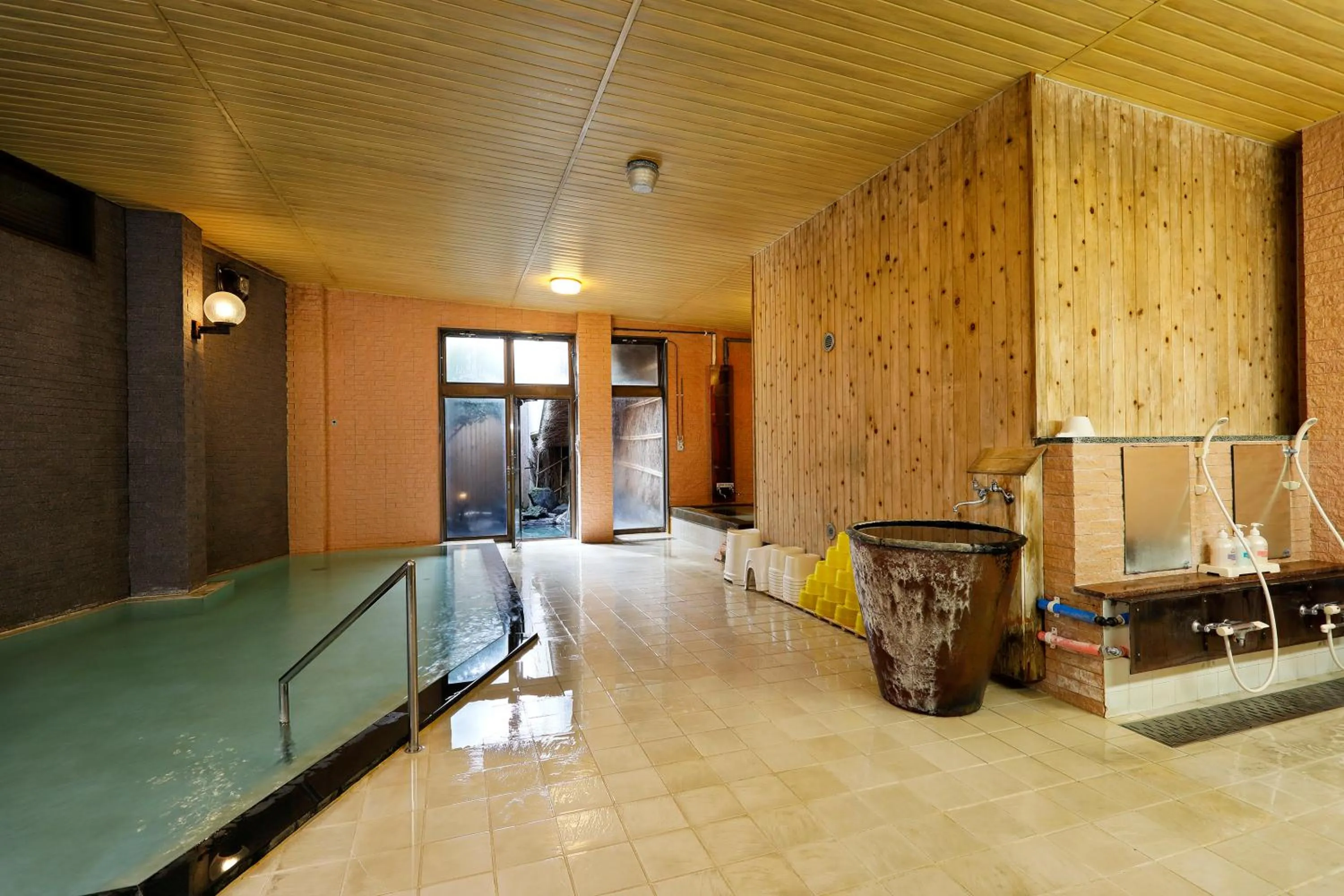 Hot Spring Bath in Tsubakikan