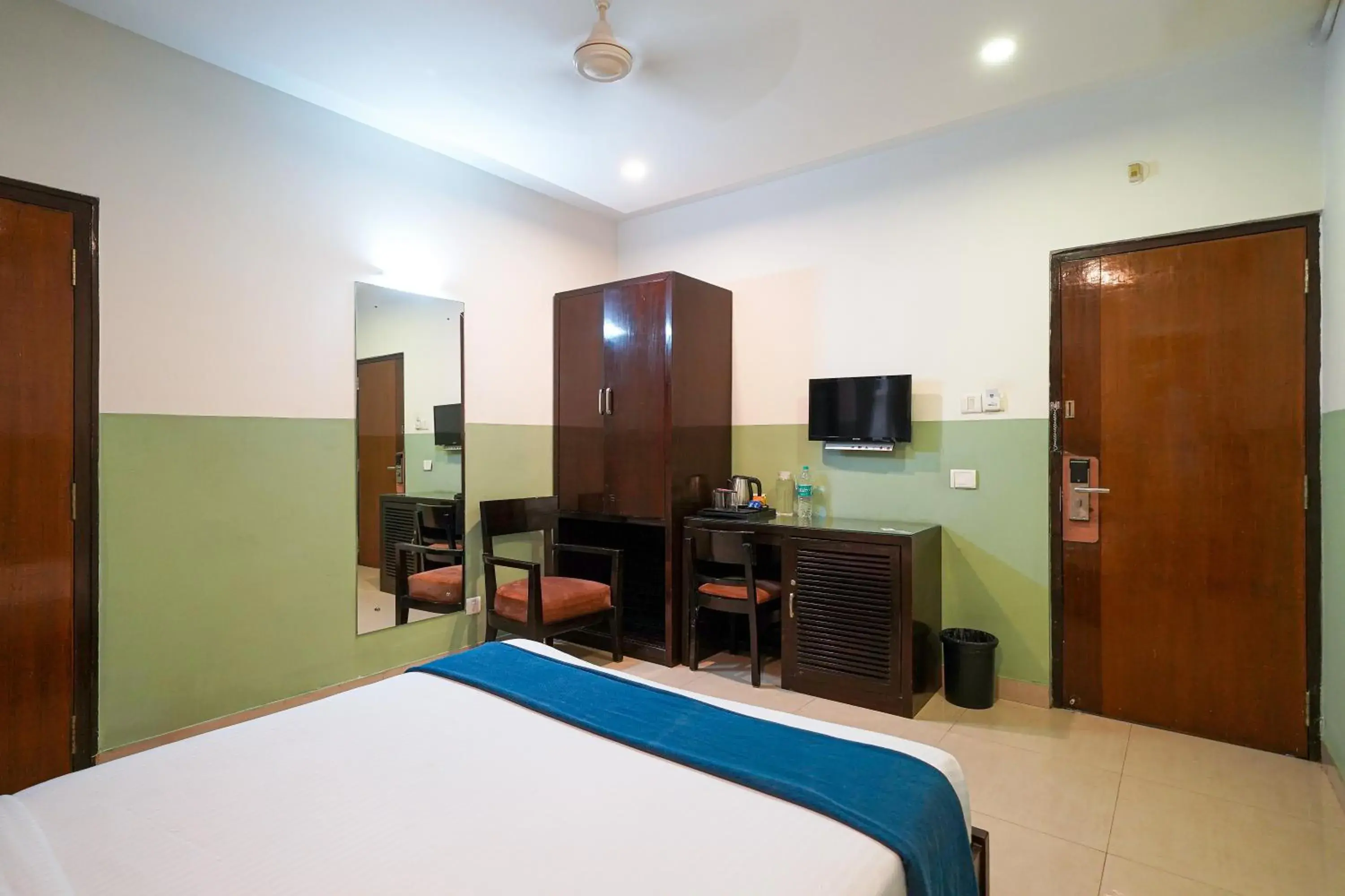 Bedroom, Bed in Olive Zip Rest House Road by Embassy Group Bedroom, Bed in Olive Zip Rest House Road by Embassy Group