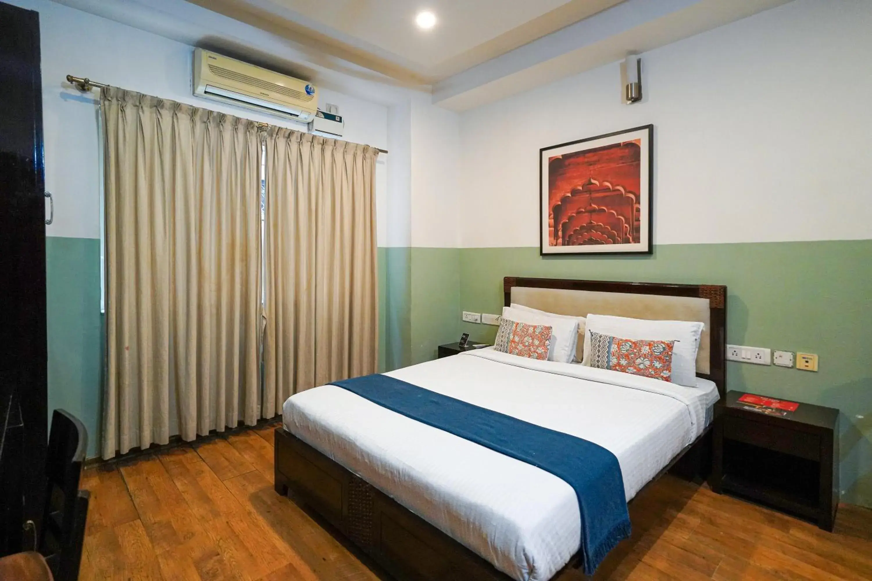 Bed in Olive Zip Rest House Road by Embassy Group Bed in Olive Zip Rest House Road by Embassy Group