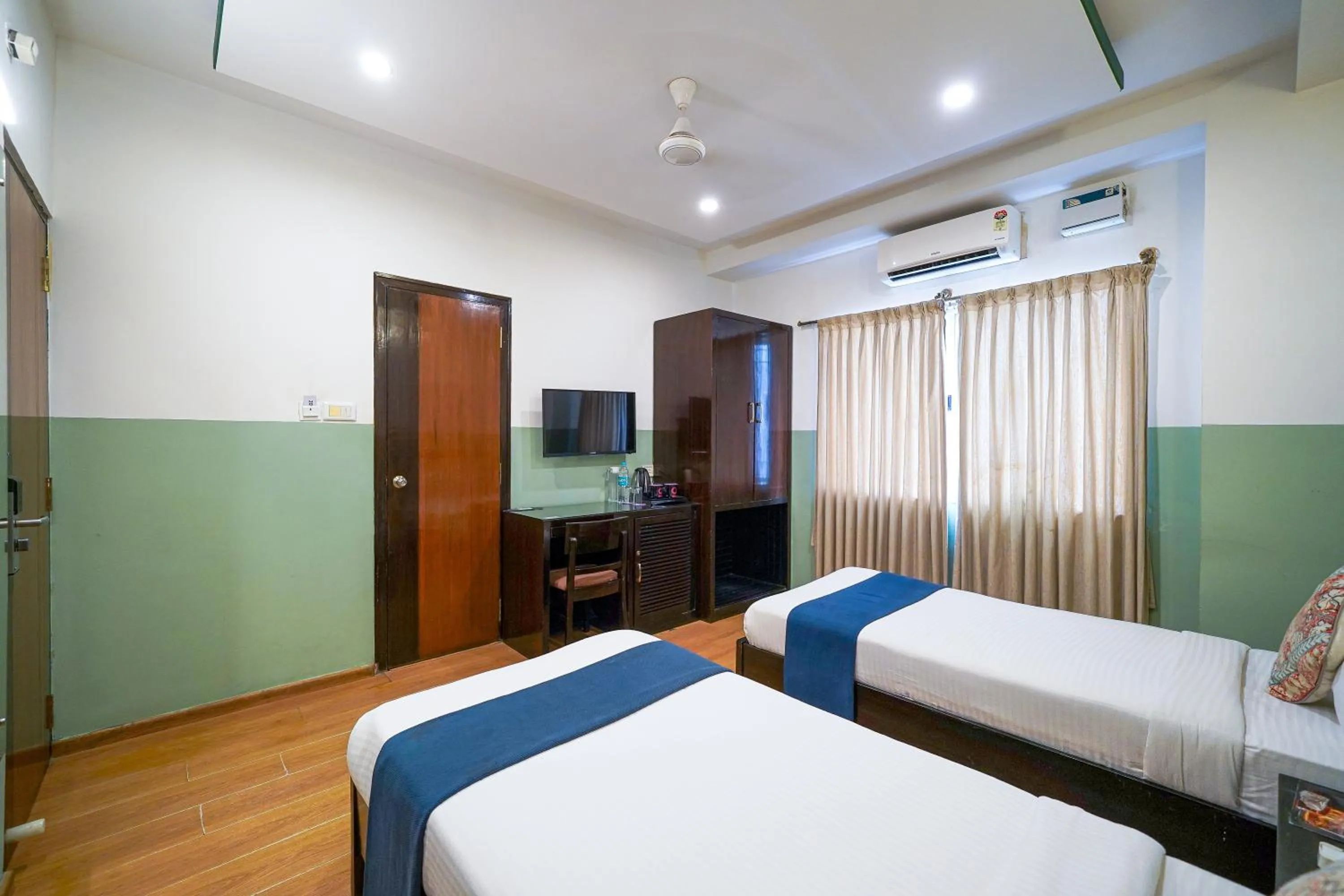 Bed in Olive Zip Rest House Road by Embassy Group