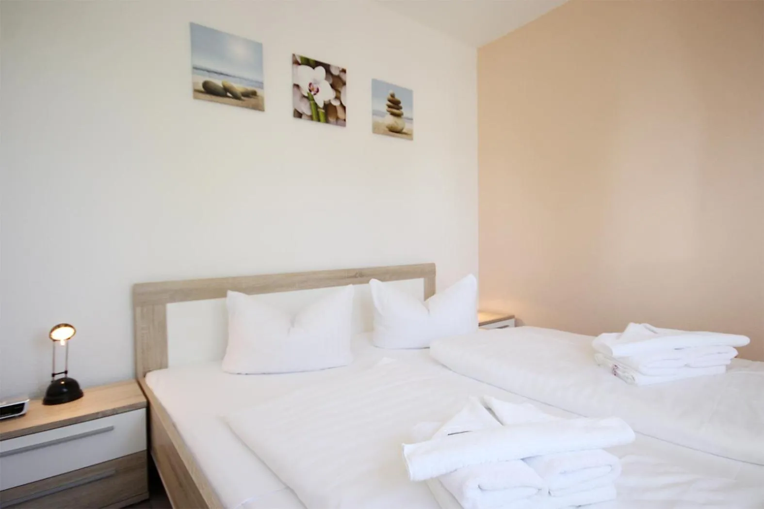 Bedroom, Bed in Strandschlösschen
