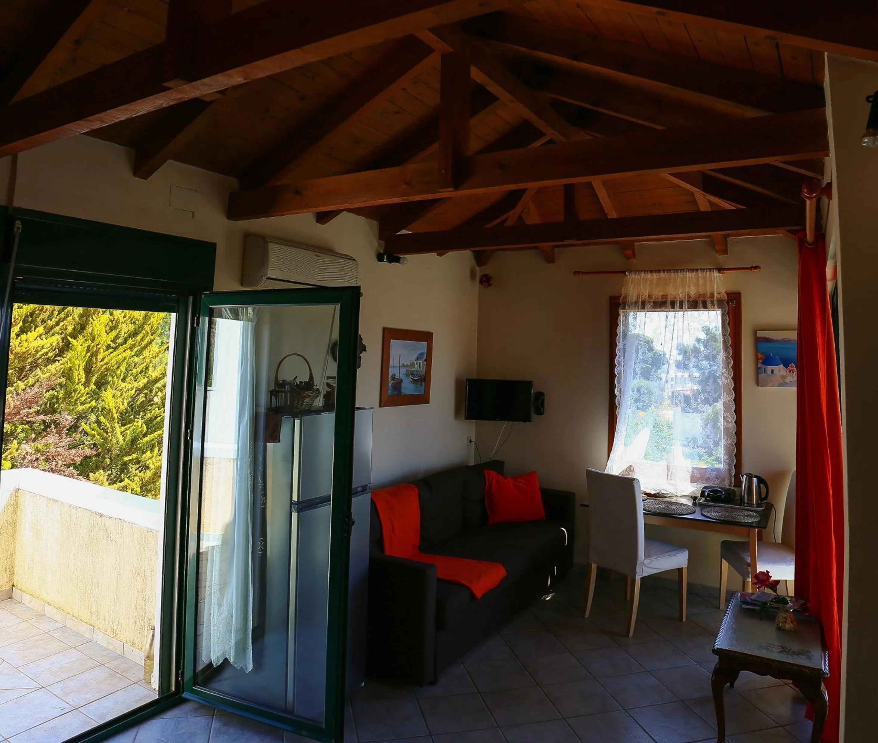 Elena's House
