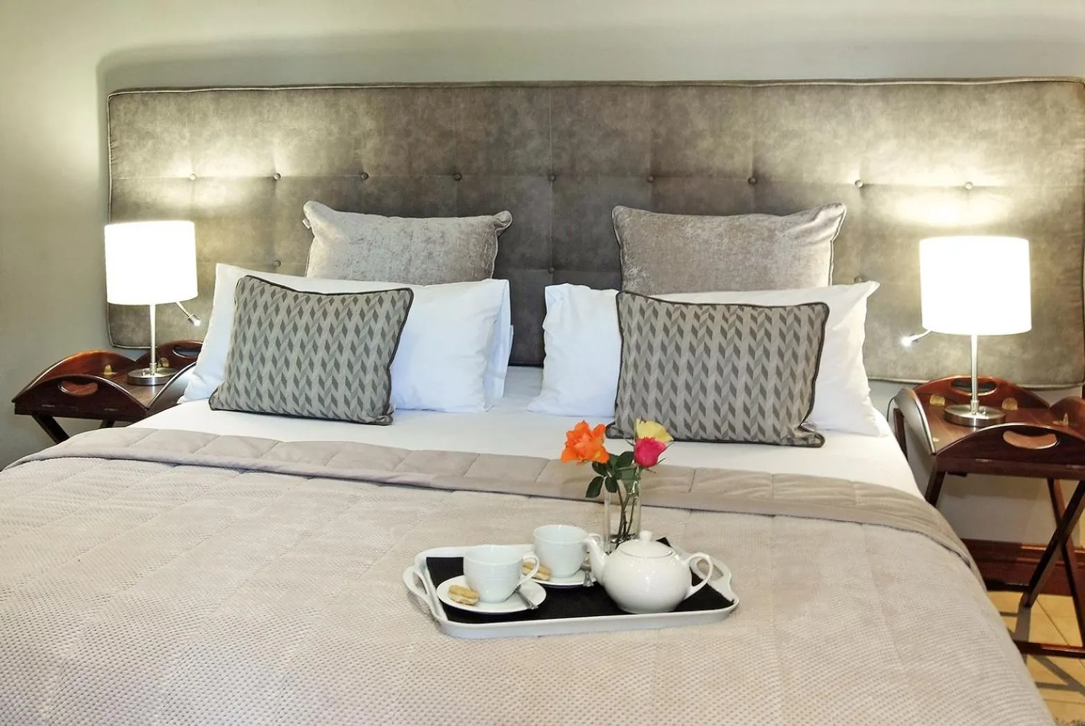 Bedroom, Bed in uShaka Manor Guest House