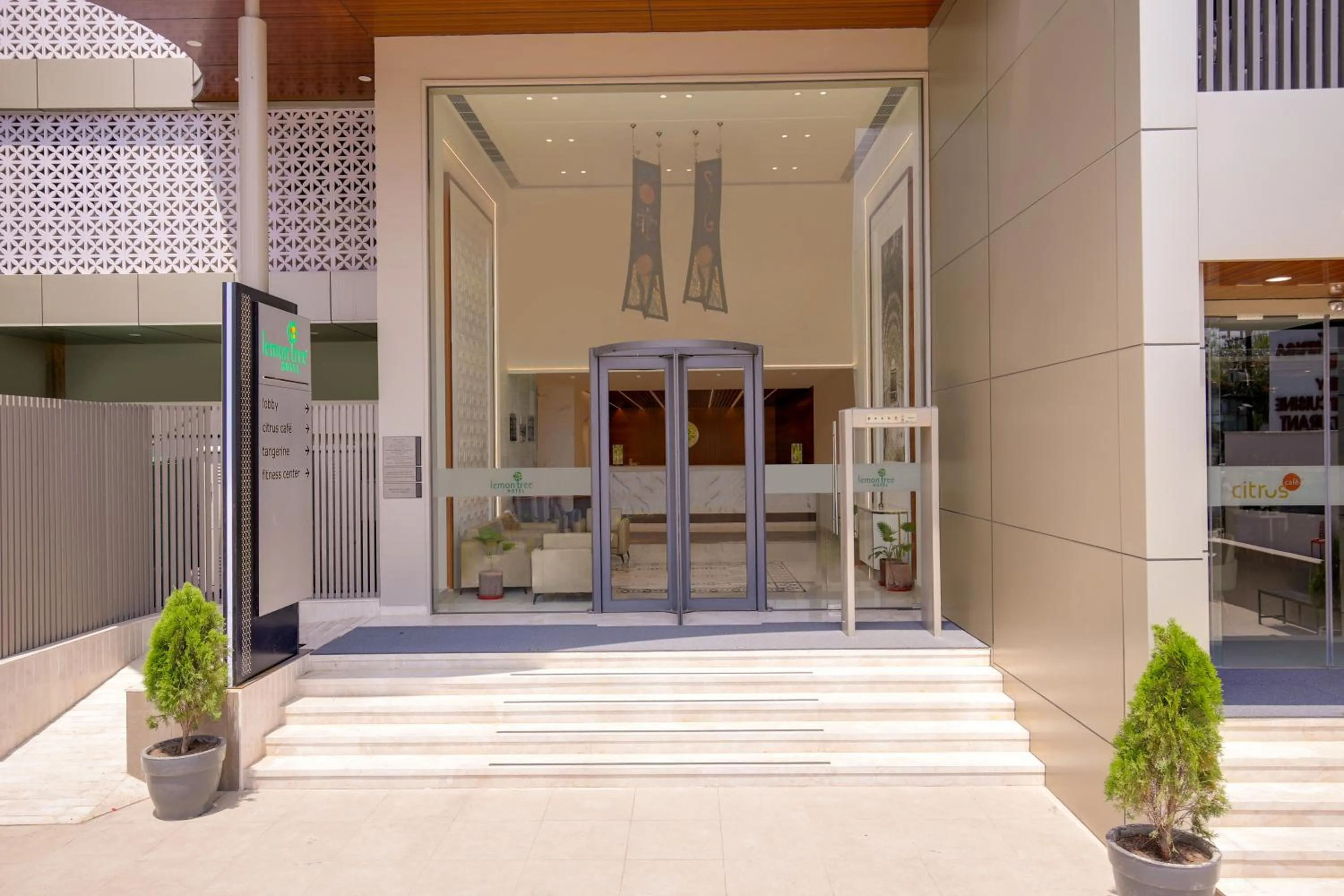 Facade/entrance in Lemon Tree Hotel, Jamnagar