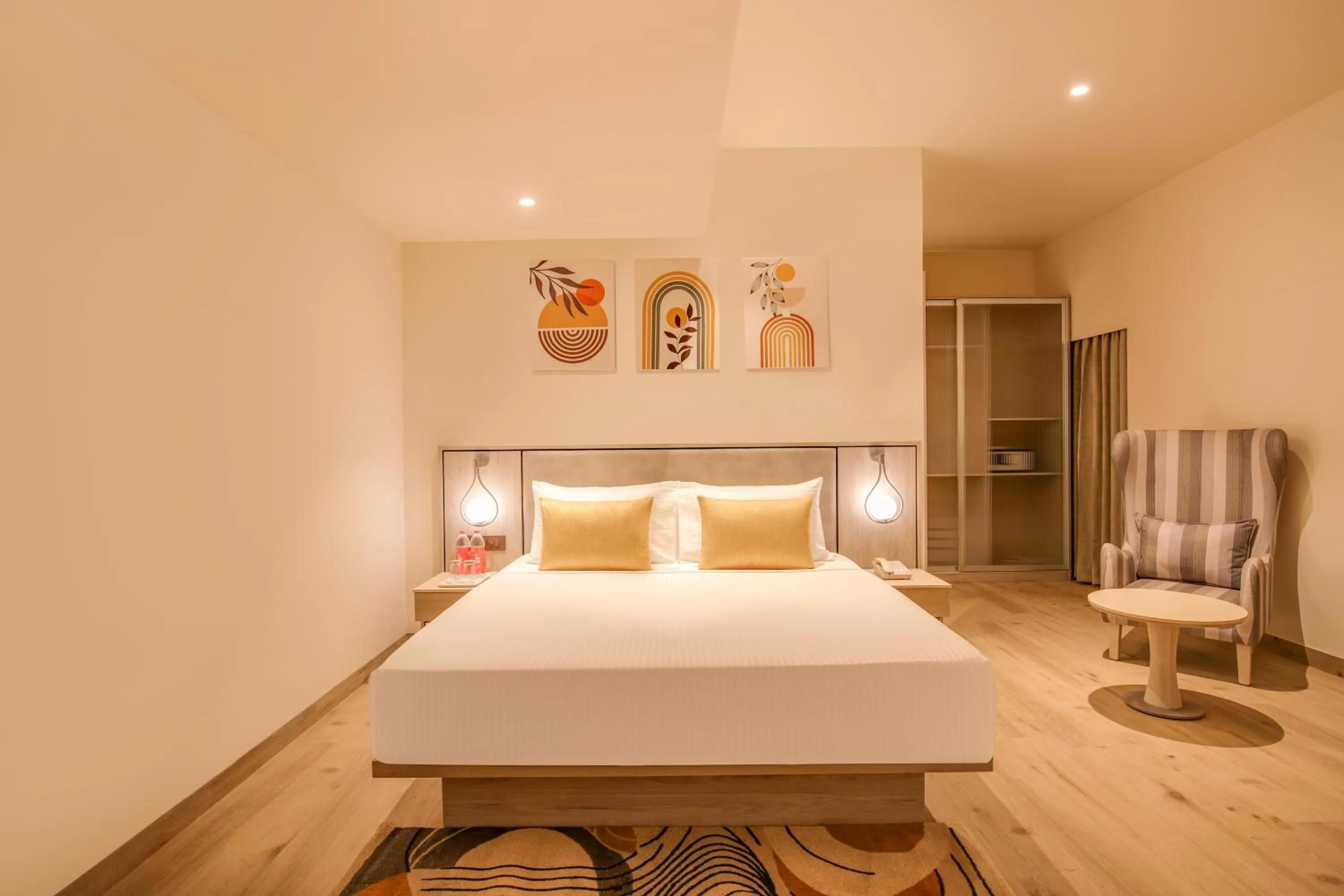 Bed in Lemon Tree Hotel, Jamnagar