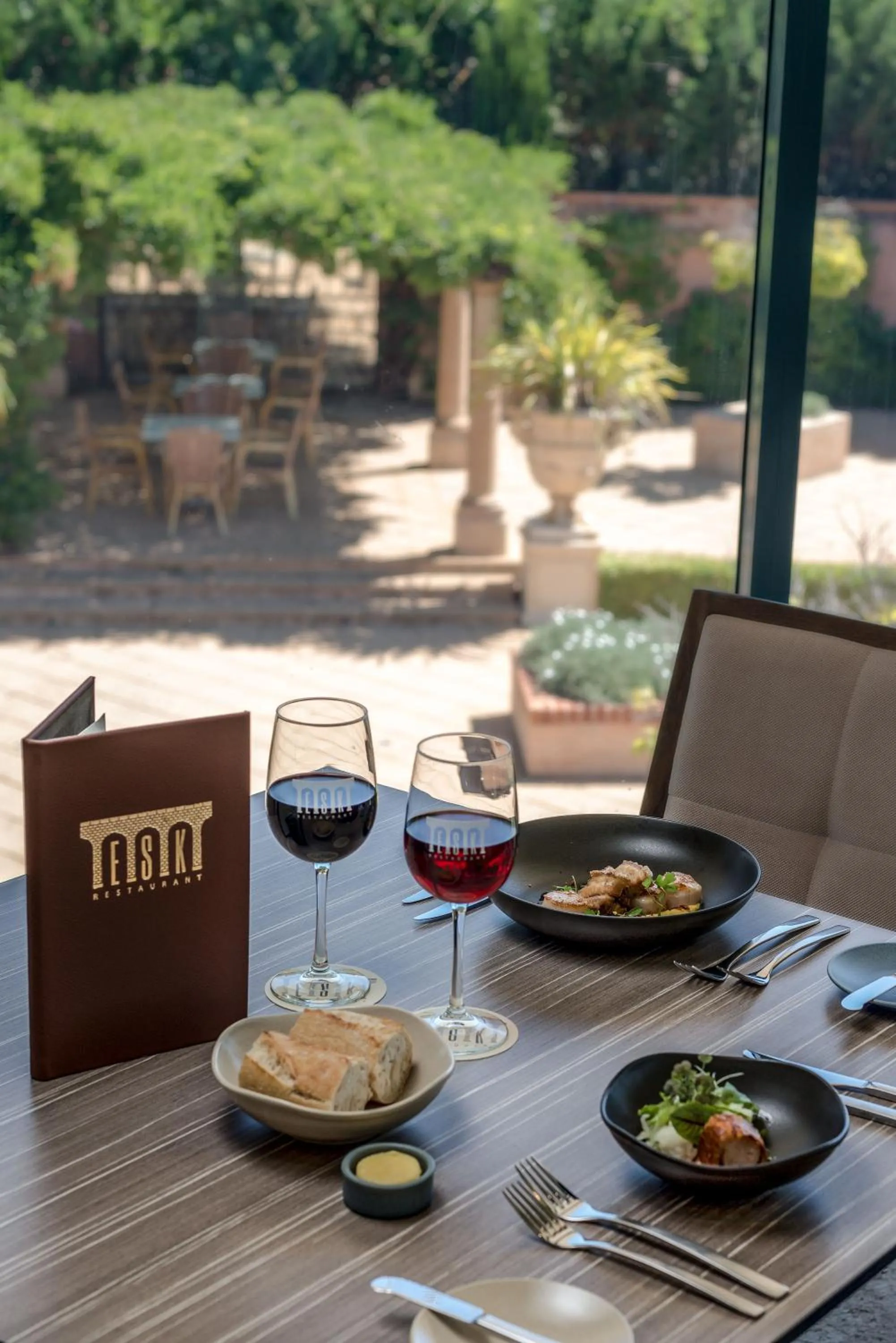 Restaurant/places to eat in Lithgow Workies Club Motel