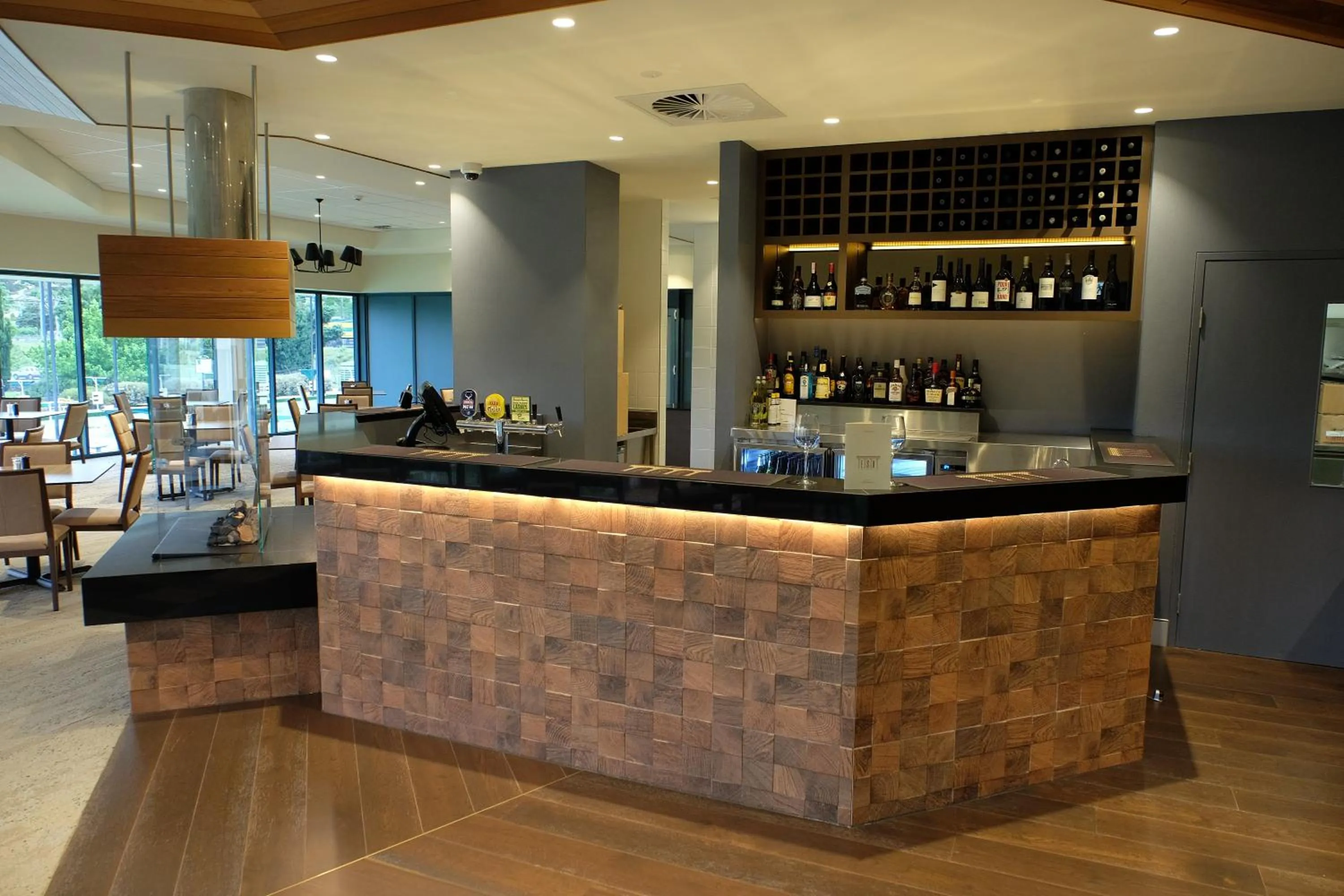 Restaurant/places to eat in Lithgow Workies Club Motel