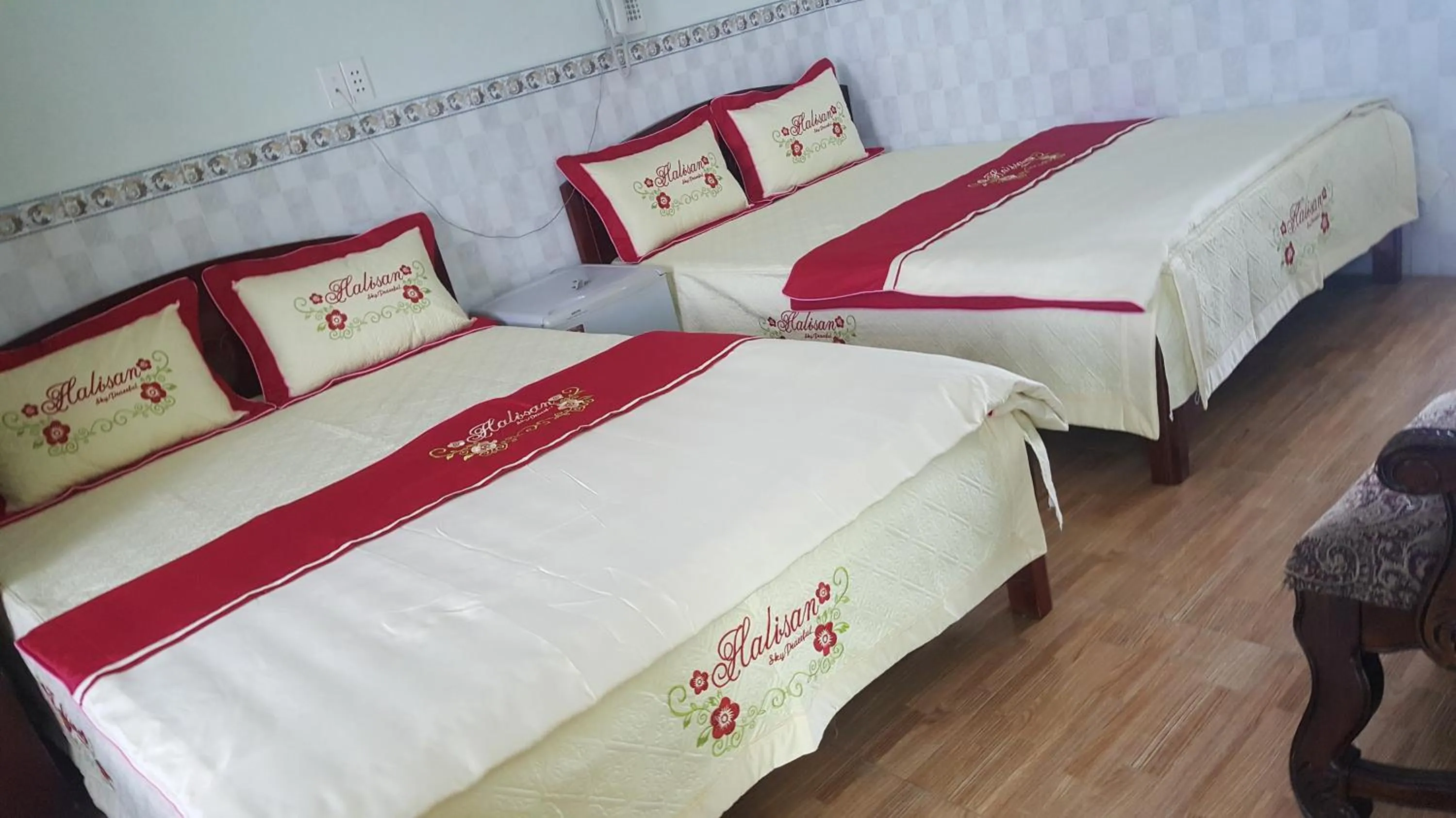 Bed in Hoang Linh Hotel