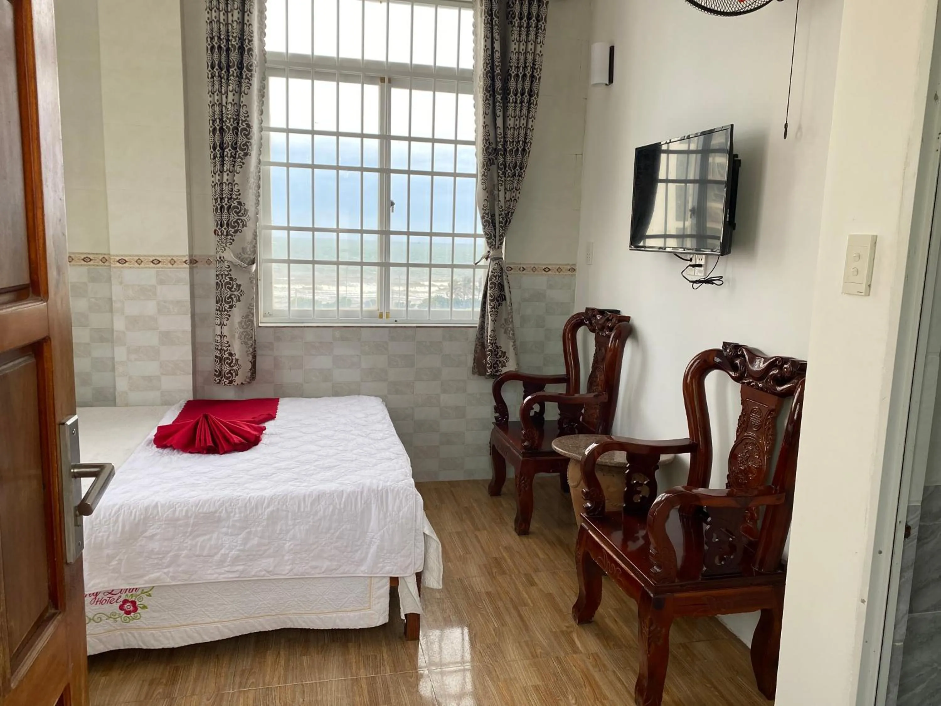 Bed in Hoang Linh Hotel